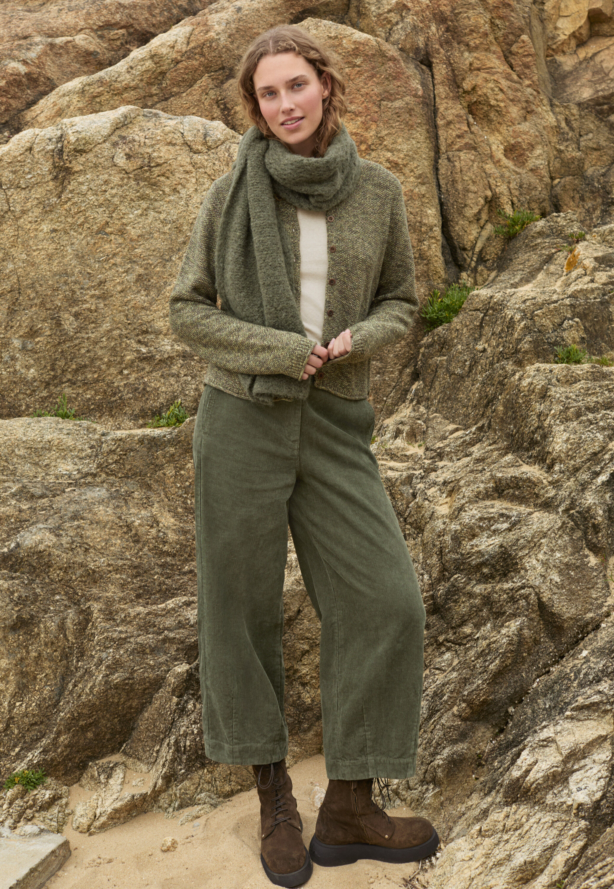 Cardigan im Perlmuster