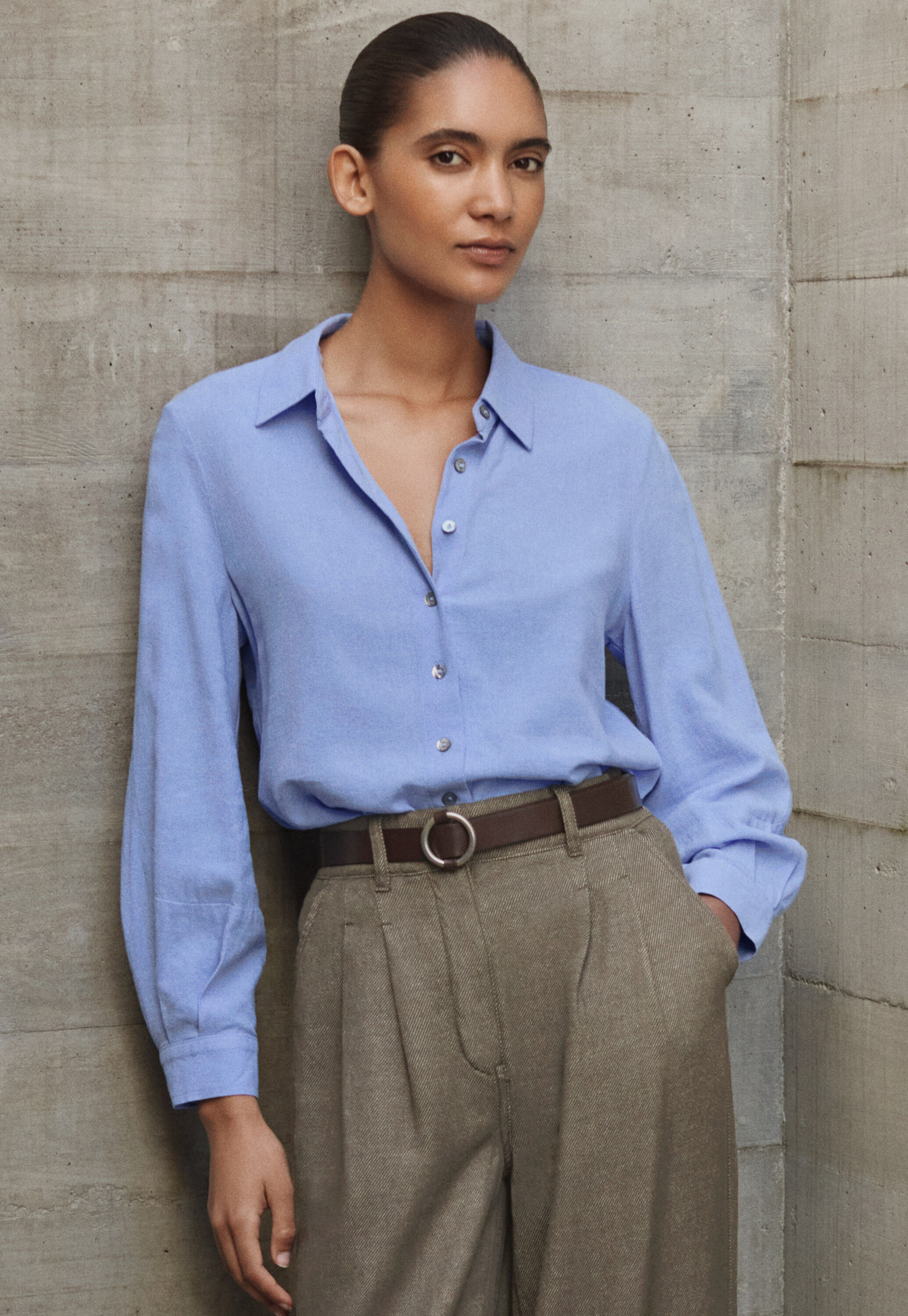 Bluse mit geschwungenen &Auml;rmeln