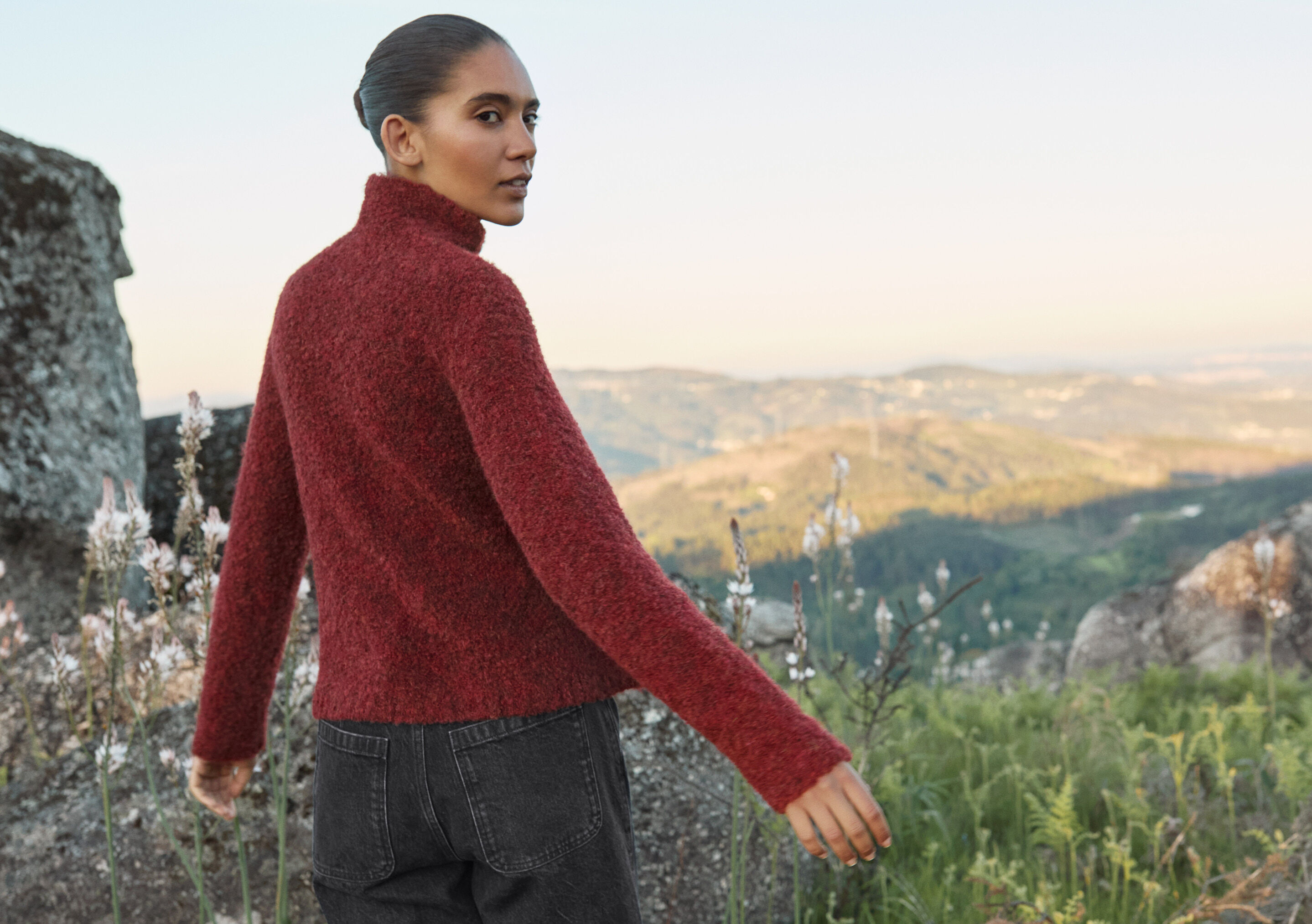 Pullover mit Trichterkragen