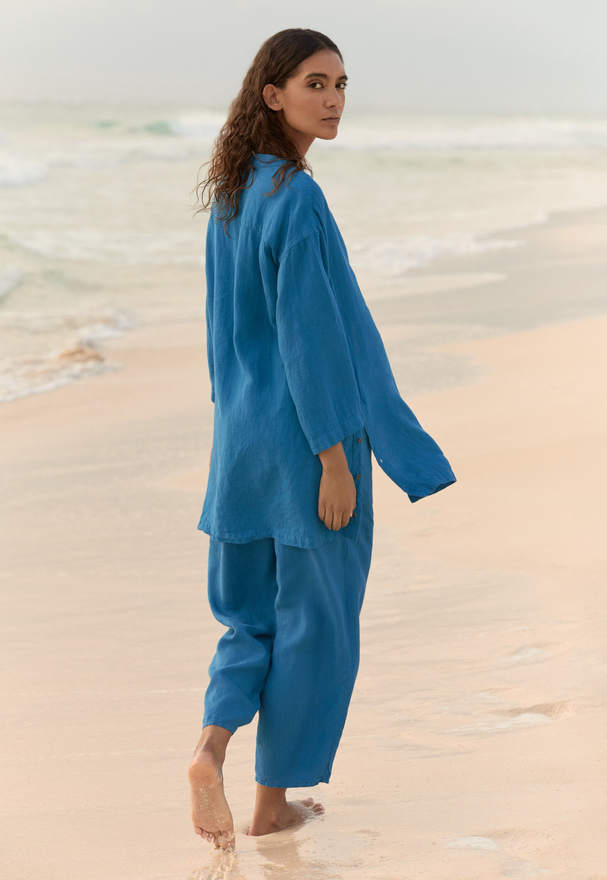 Bluse mit gekn&ouml;pften Seiten