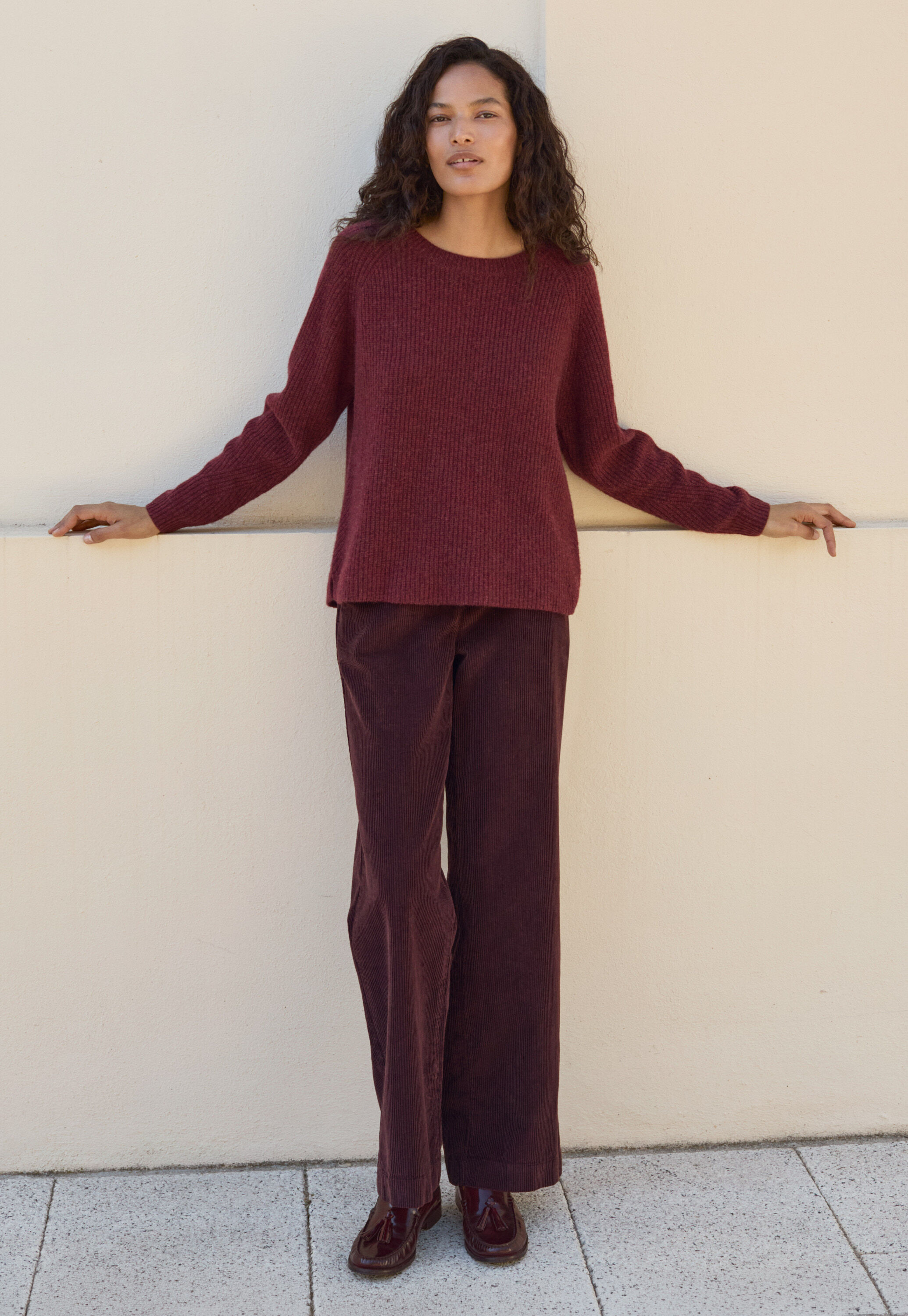 Gerippter Pullover mit Rundhalsausschnitt