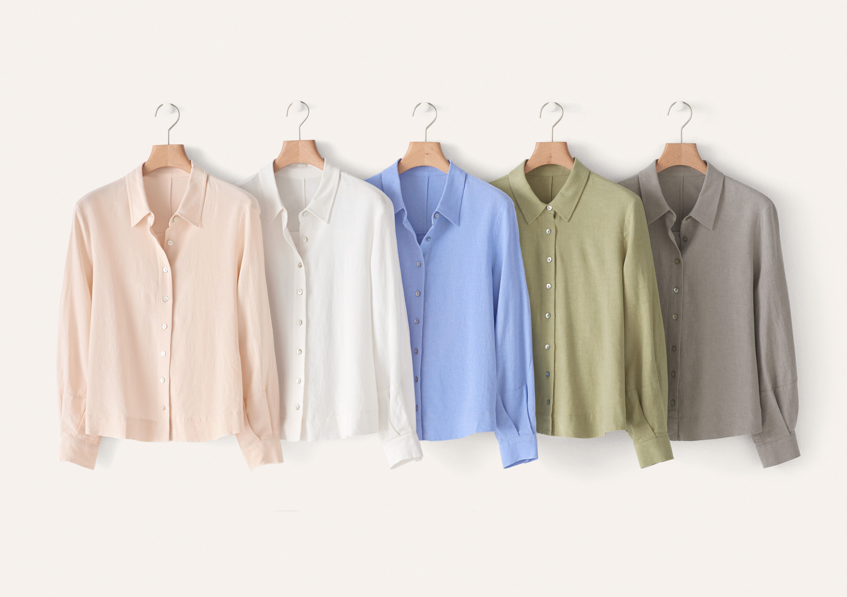 Bluse mit geschwungenen &Auml;rmeln