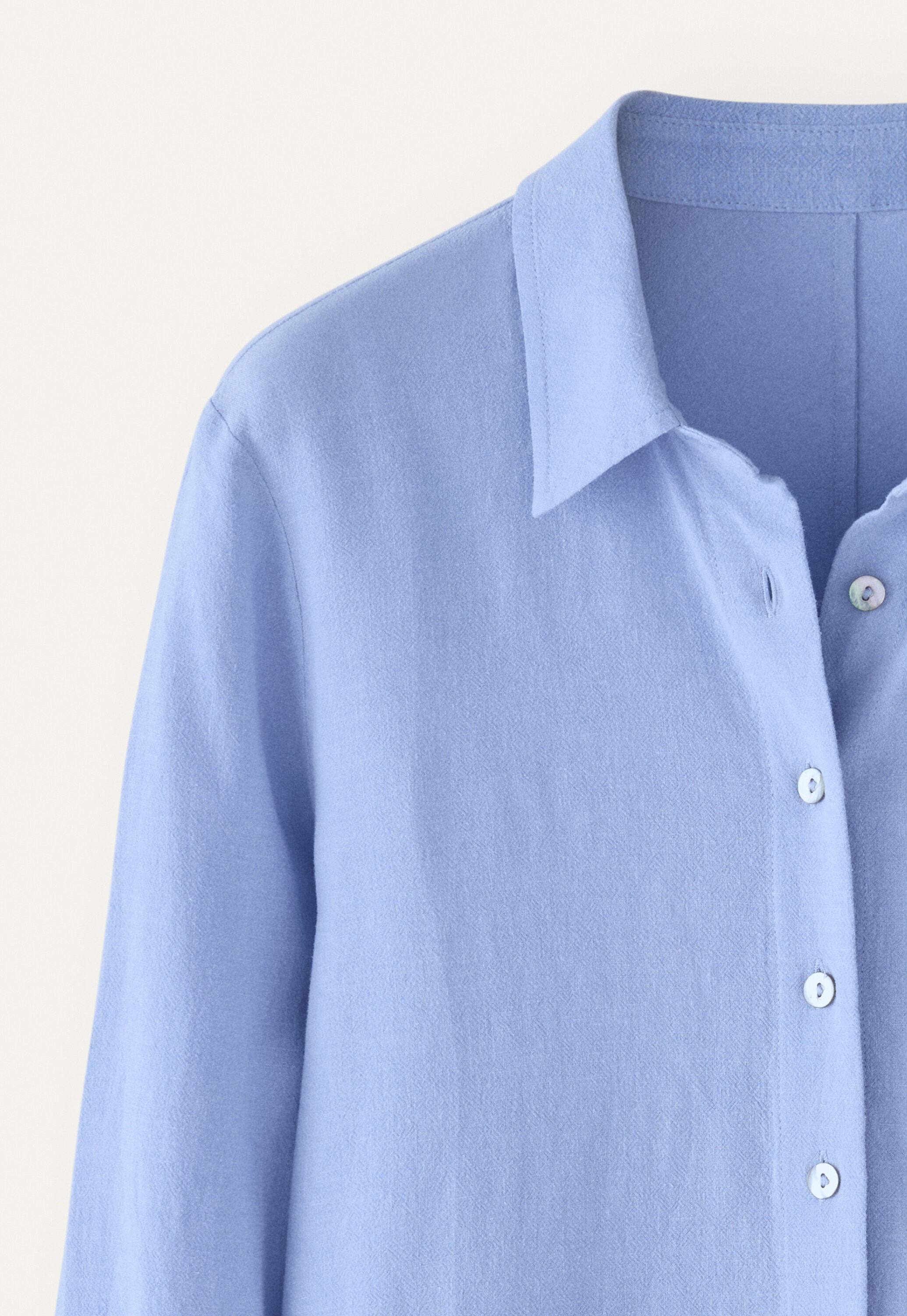 Bluse mit geschwungenen &Auml;rmeln