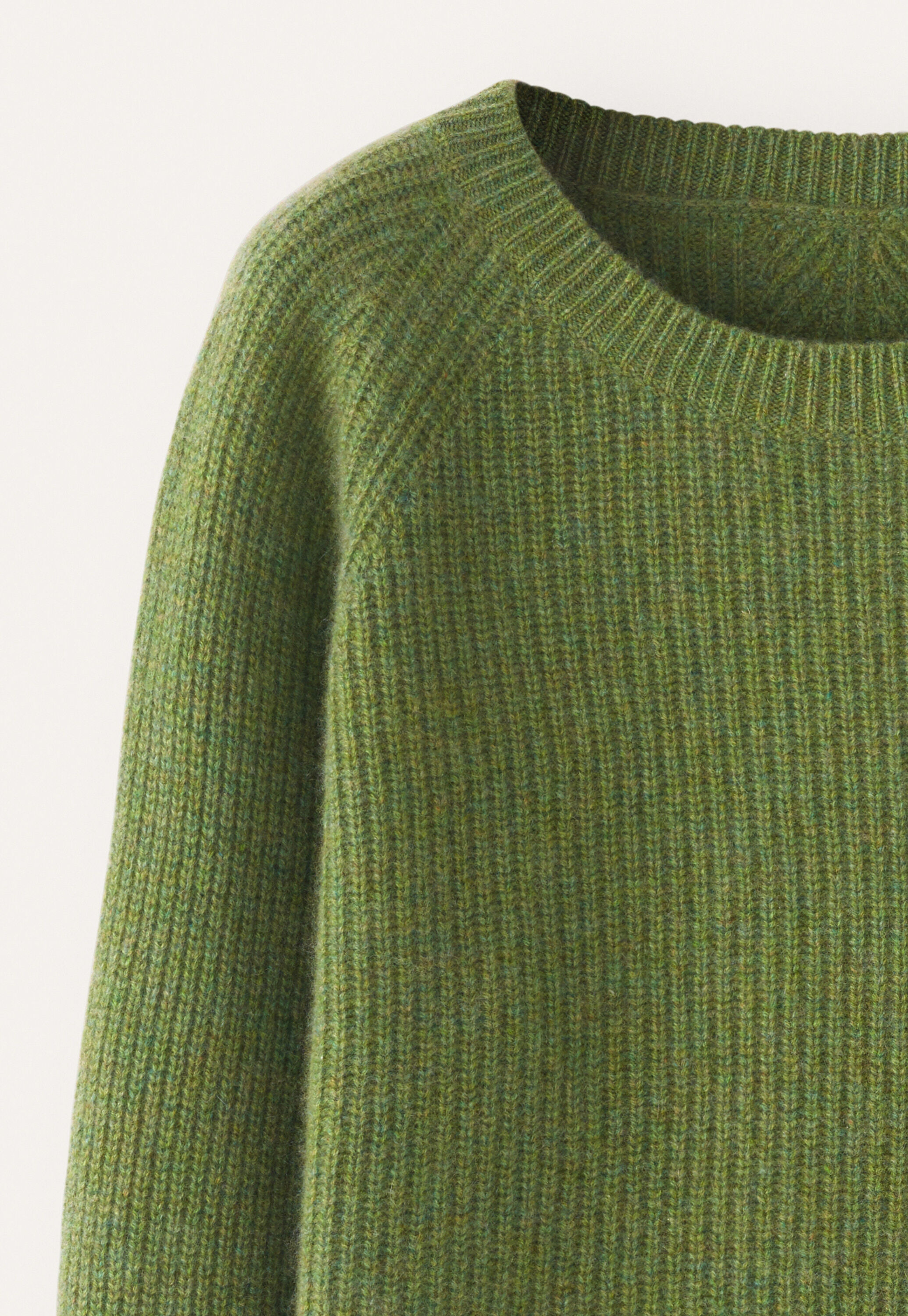 Gerippter Pullover mit Rundhalsausschnitt