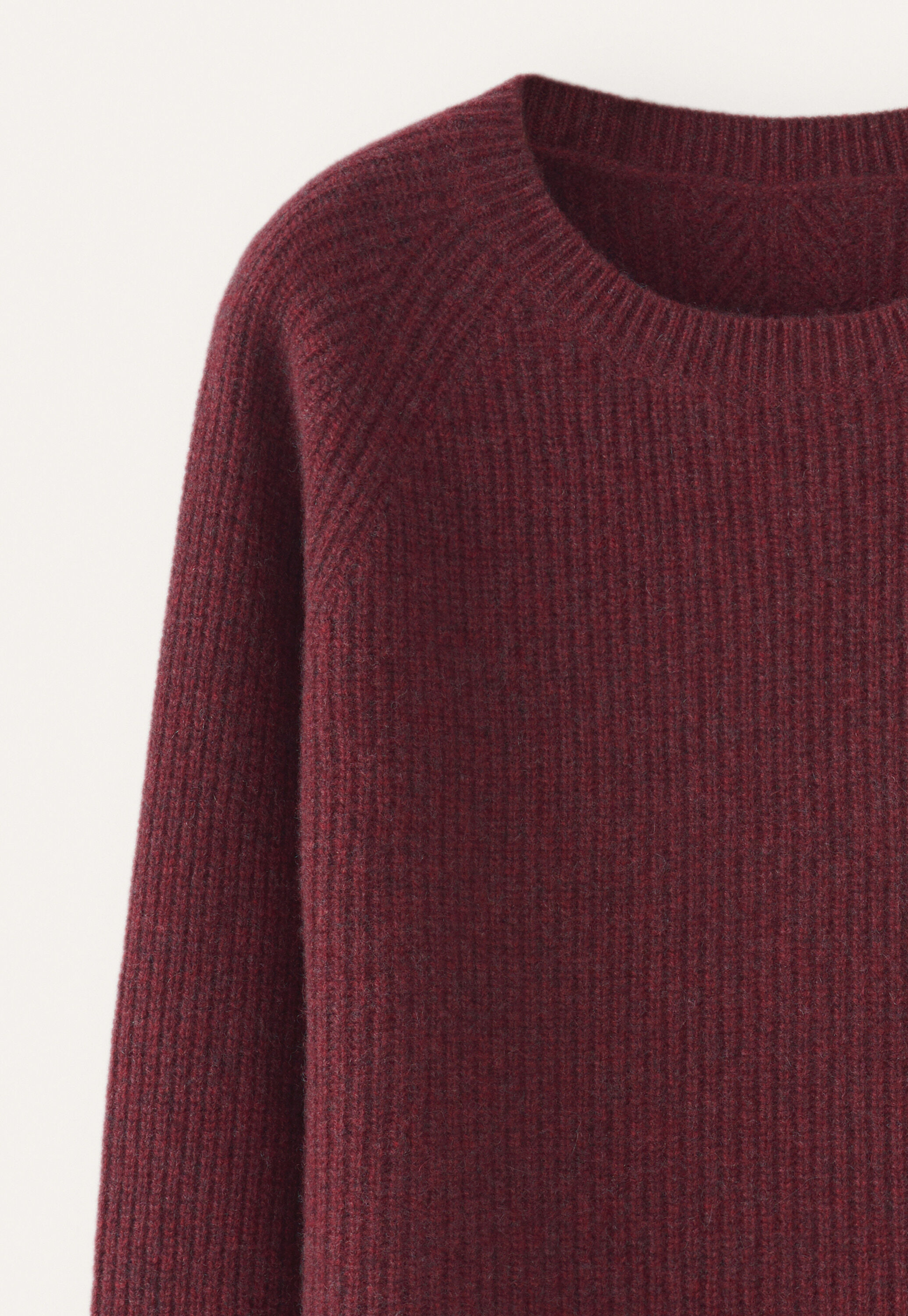 Gerippter Pullover mit Rundhalsausschnitt