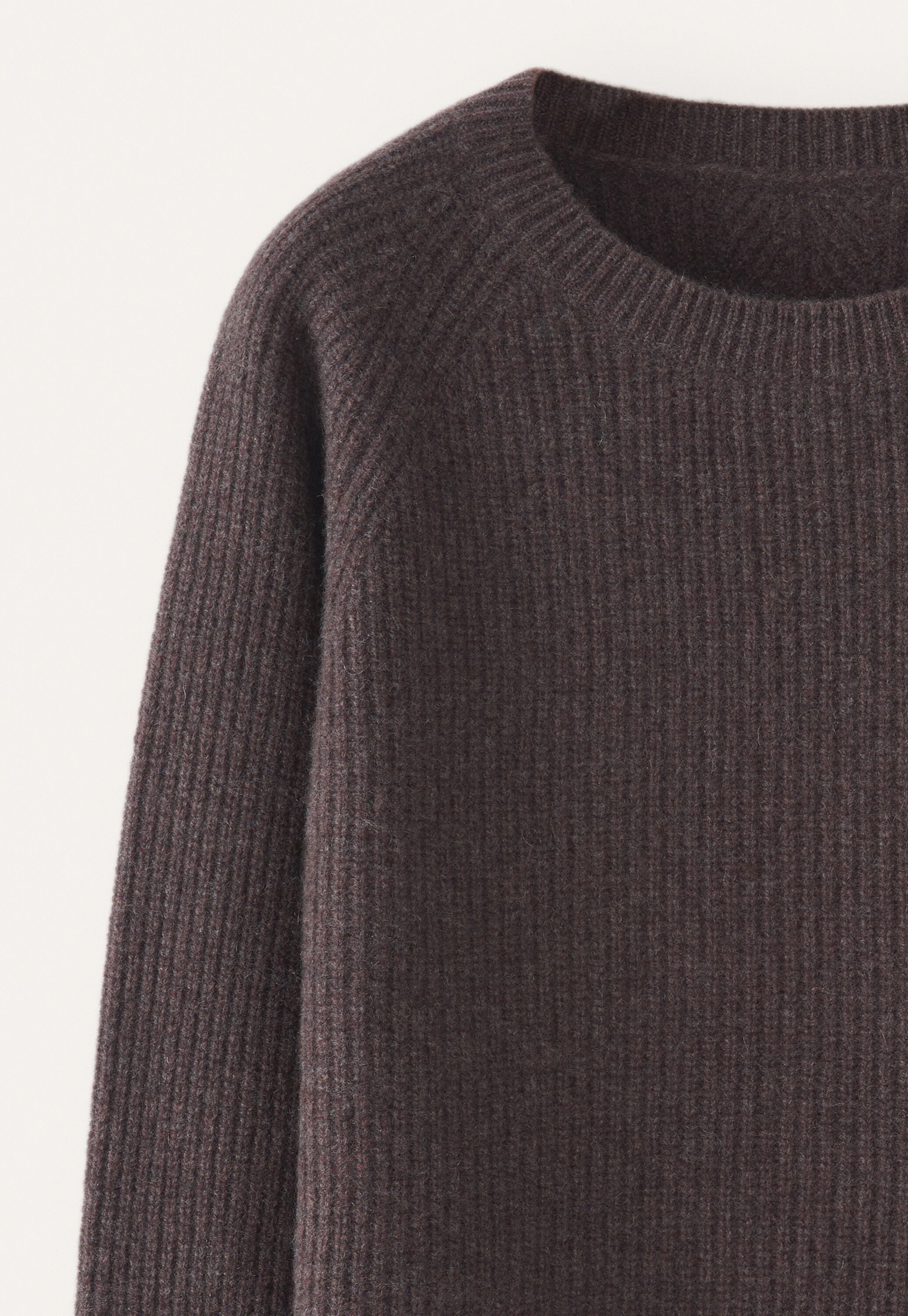 Gerippter Pullover mit Rundhalsausschnitt