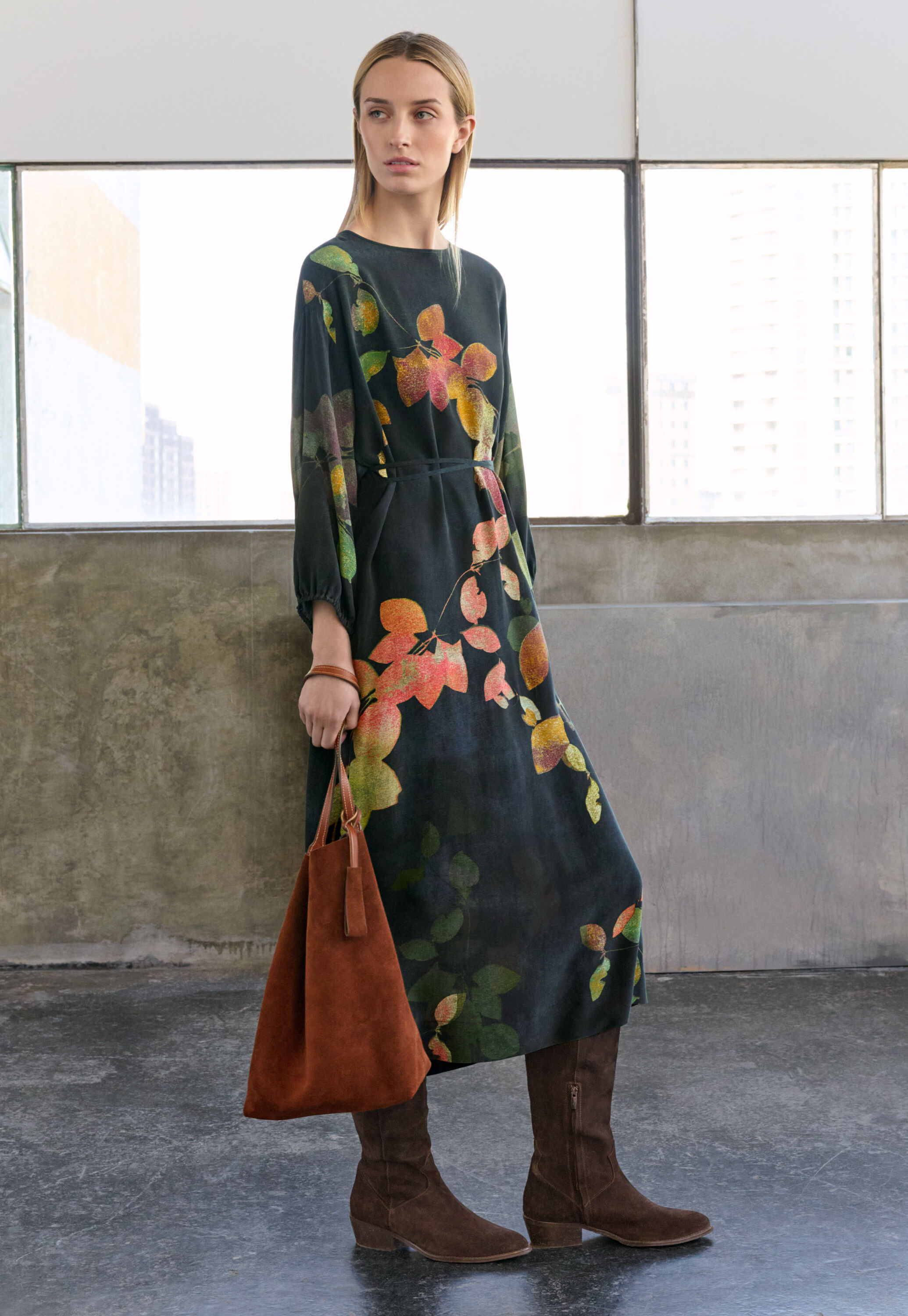 Kleid mit Print und Bindeb&auml;ndern, Kohlschwarz/Pflaume, large