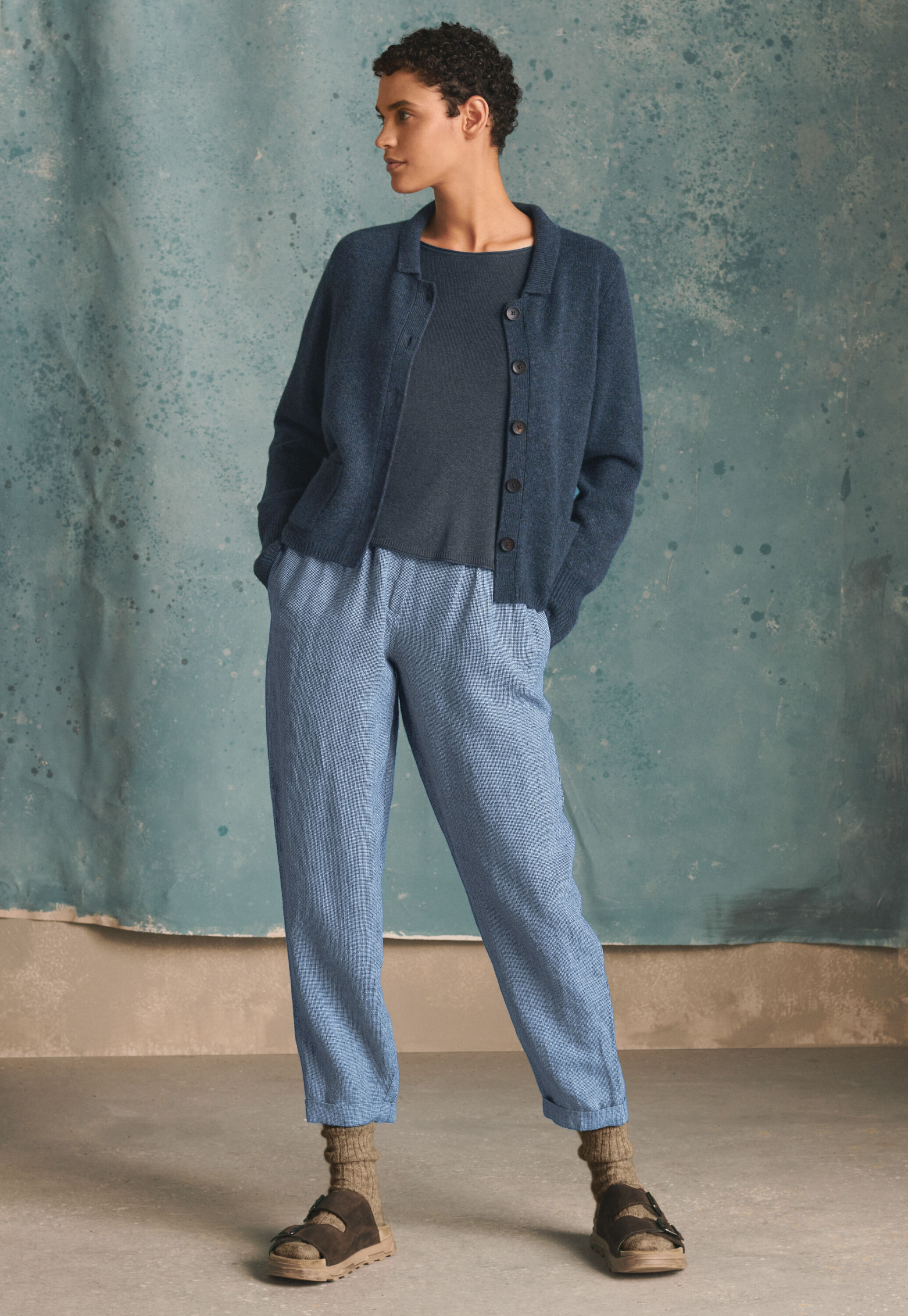 Schmal zulaufende Hose