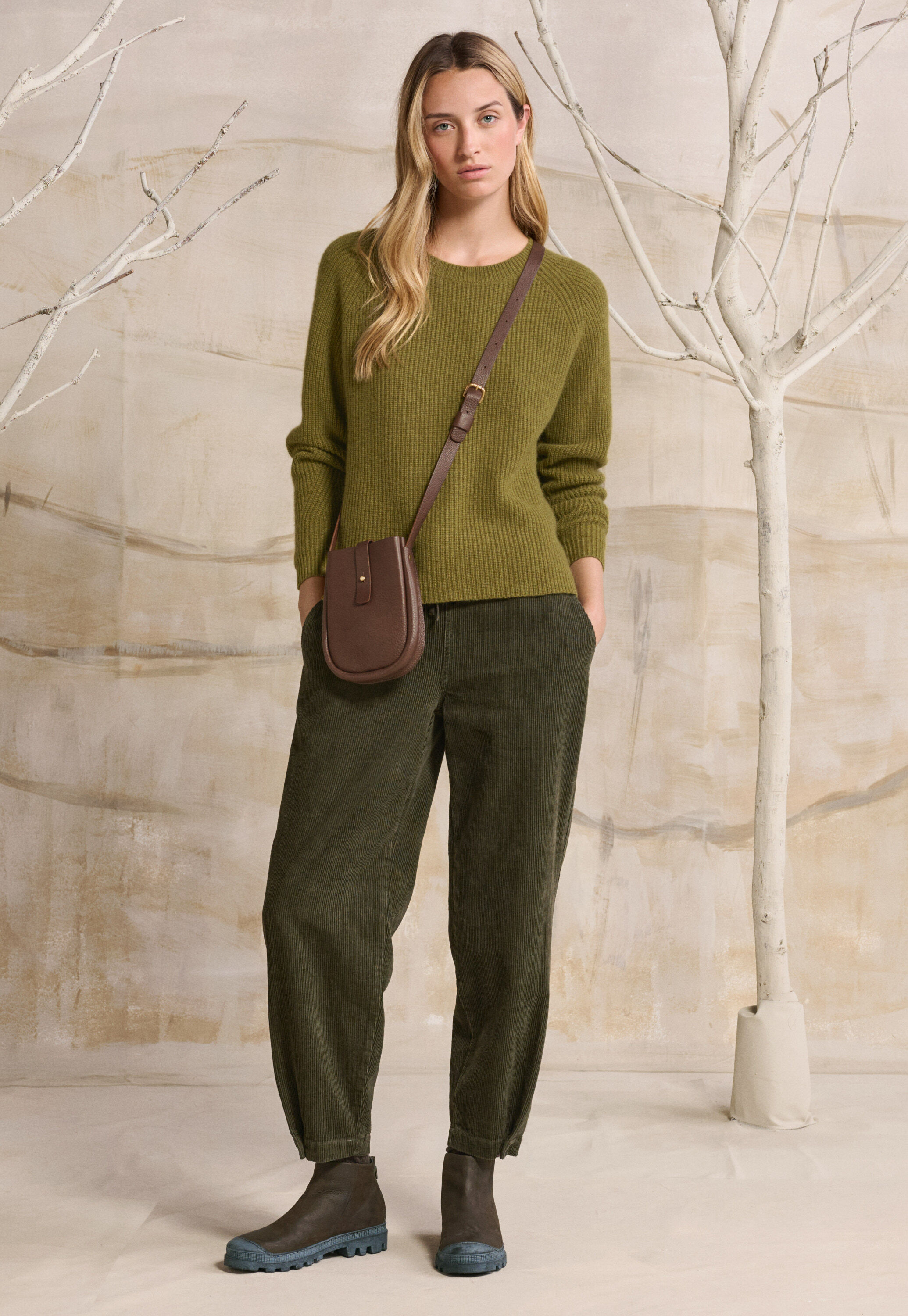 Gerippter Pullover mit Rundhalsausschnitt