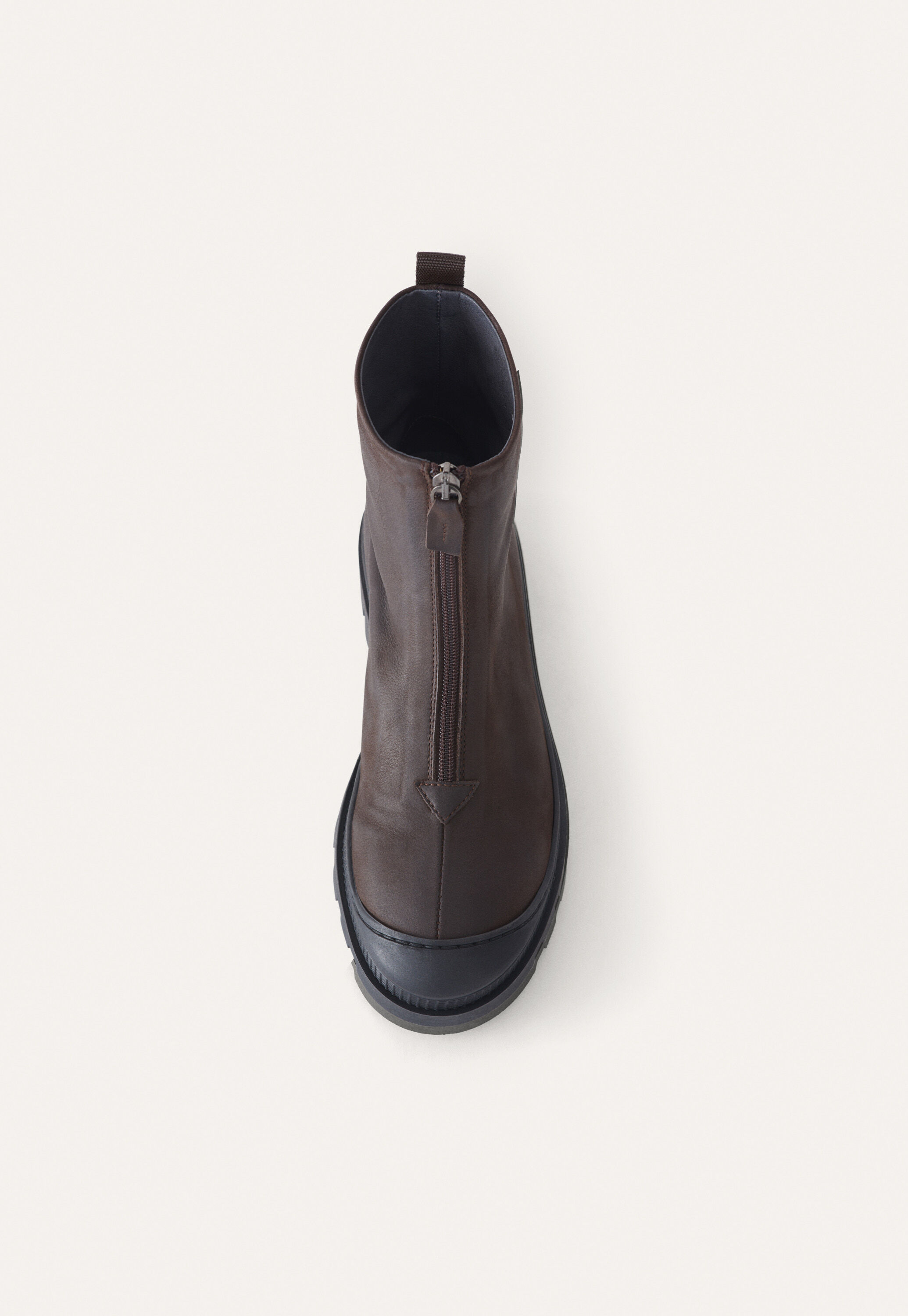 Stiefel mit Frontrei&szlig;verschluss