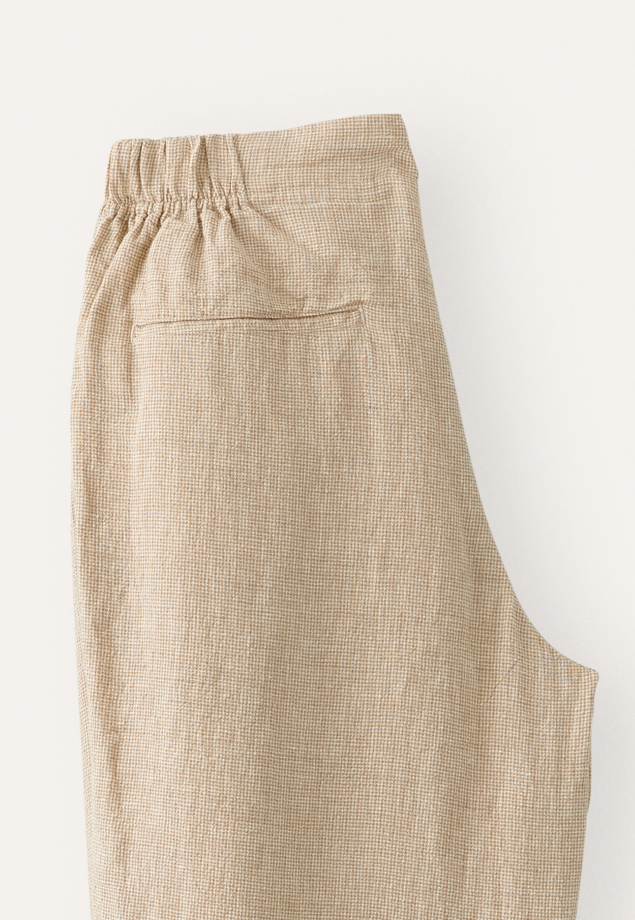 Schmal zulaufende Hose