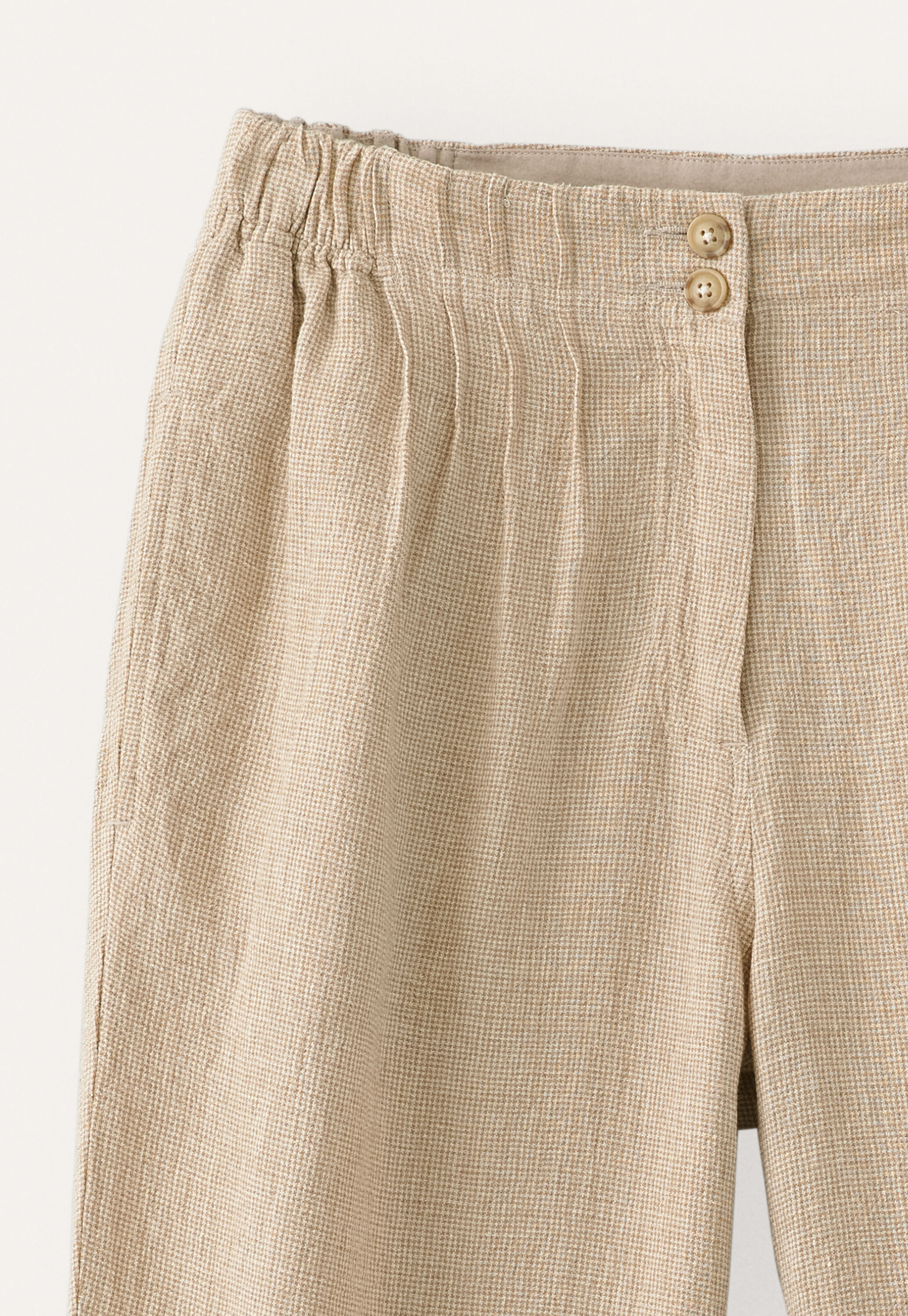 Schmal zulaufende Hose