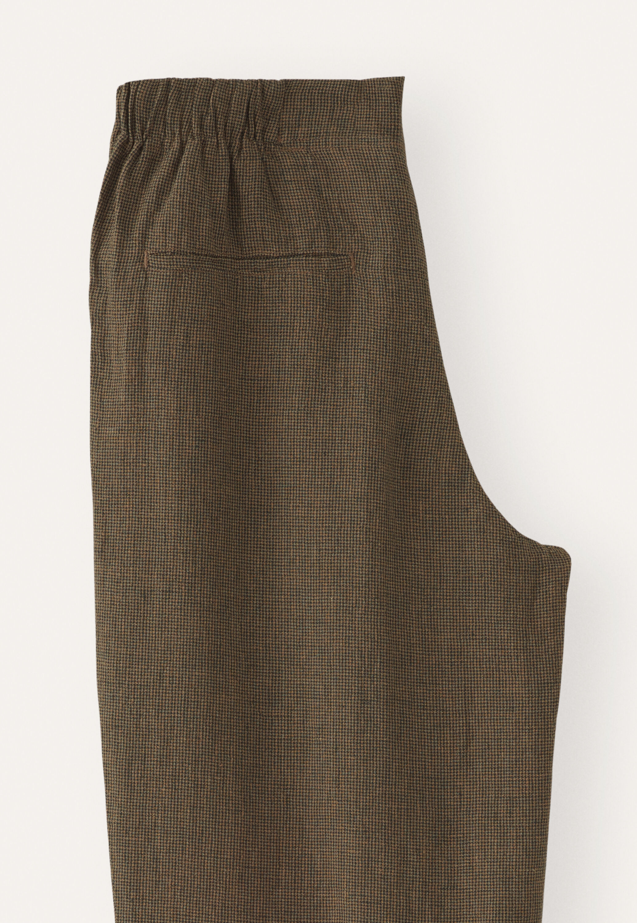 Schmal zulaufende Hose
