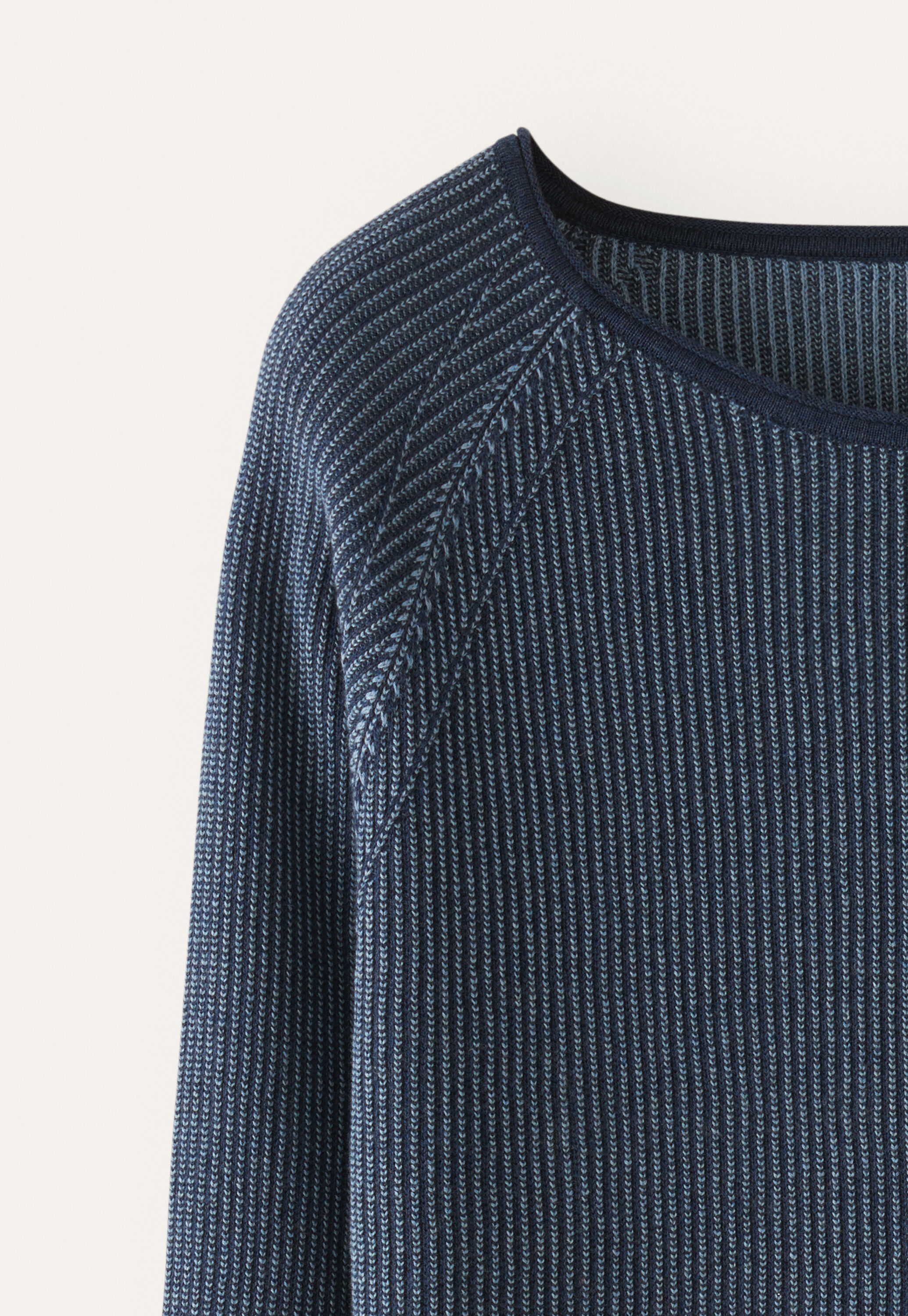Zweifarbiger Rippstrick-Pullover