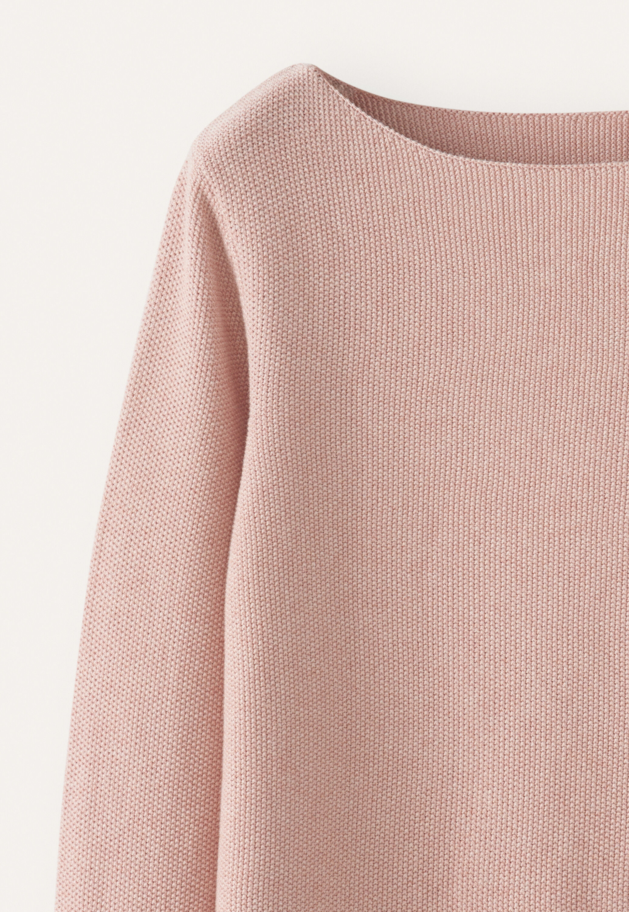 Pullover mit U-Boot-Ausschnitt