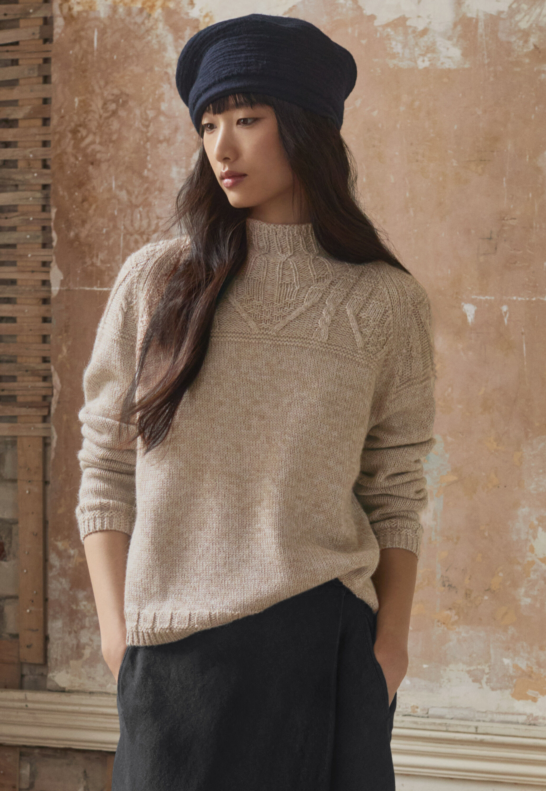 Pullover mit Zopfmusterpasse