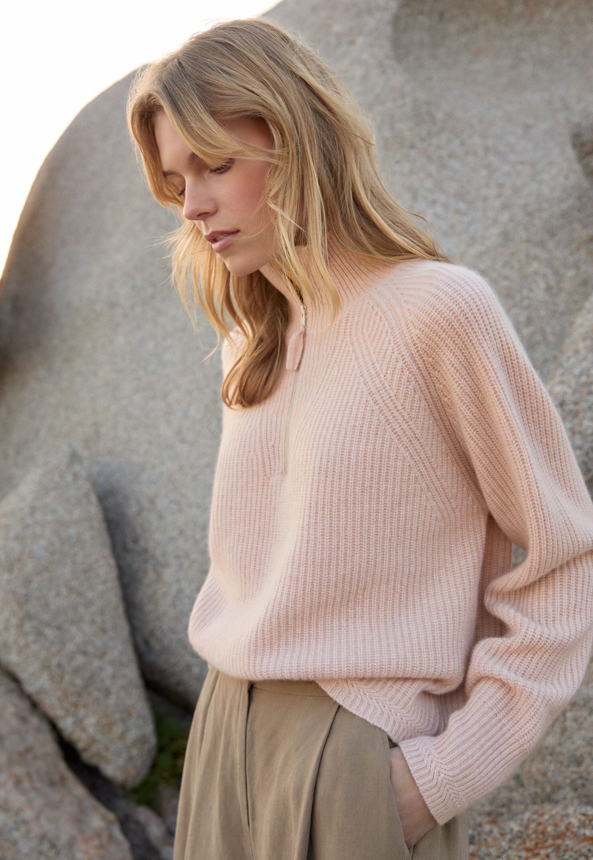 Pullover mit Frontrei&szlig;verschluss