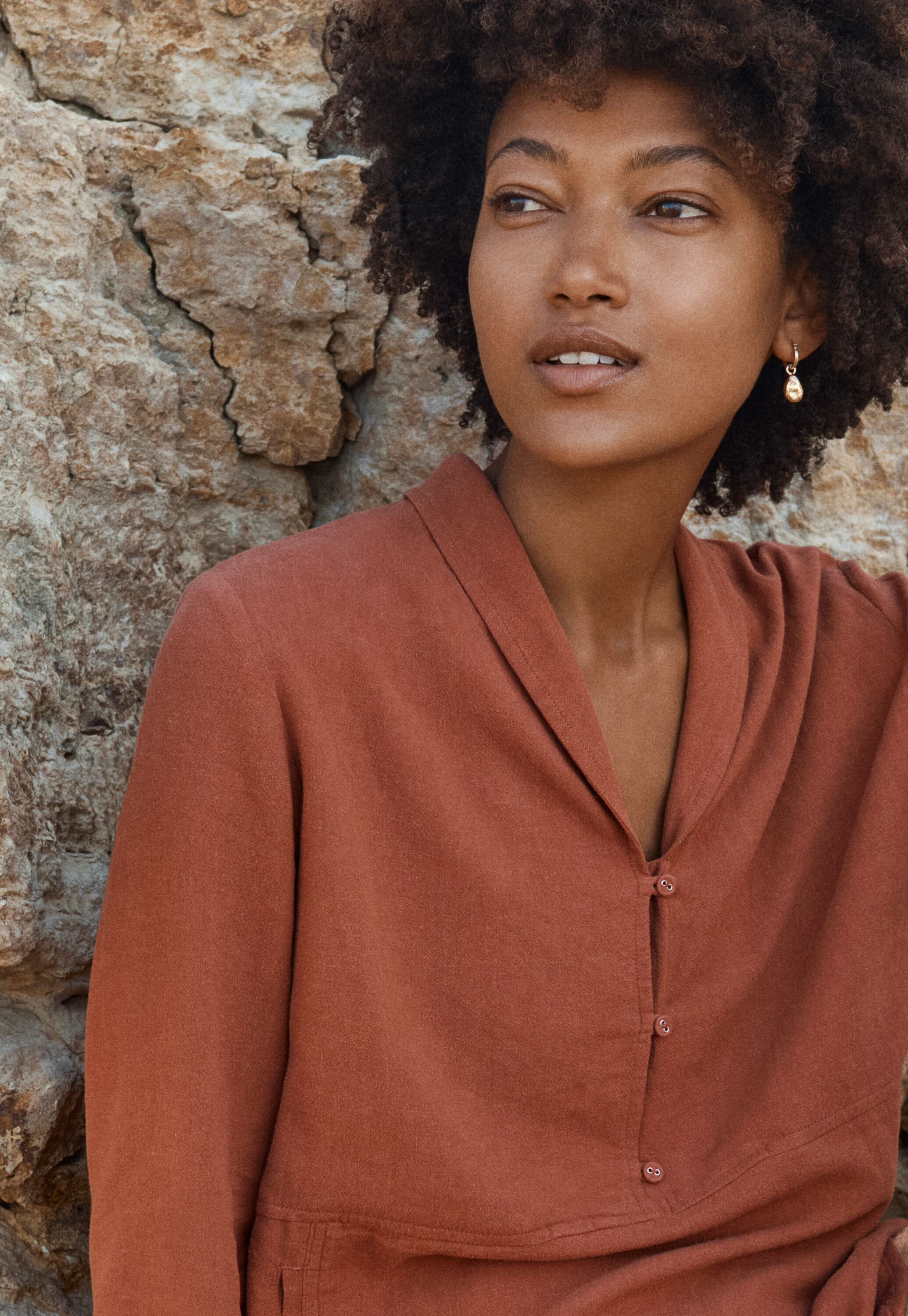 Bluse mit Schalkragen