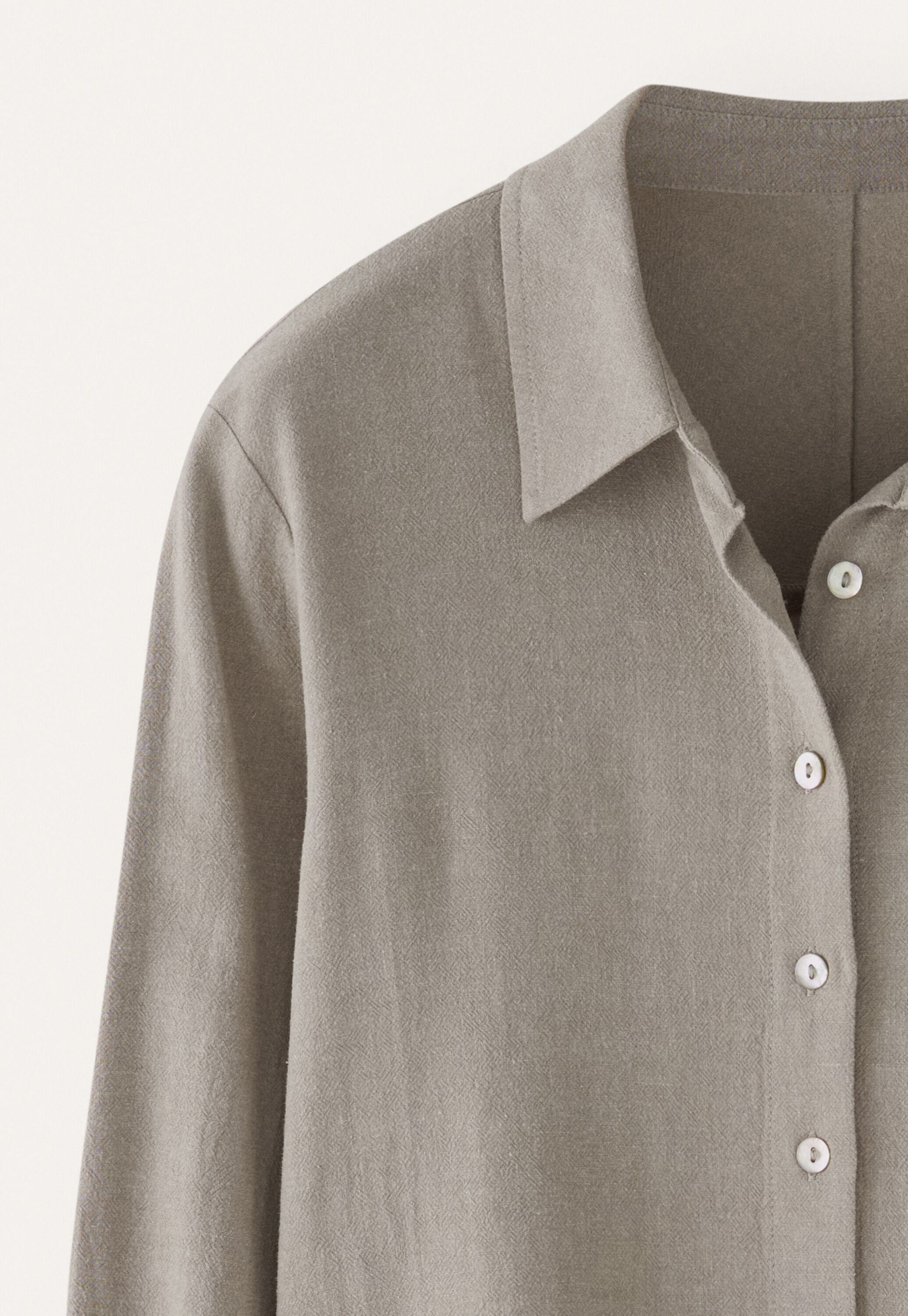 Bluse mit geschwungenen &Auml;rmeln