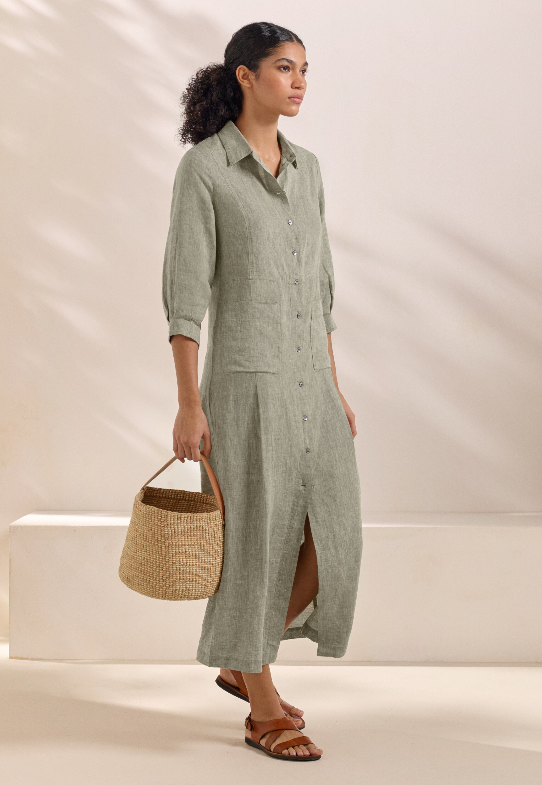 Maxikleid mit Knopfleiste