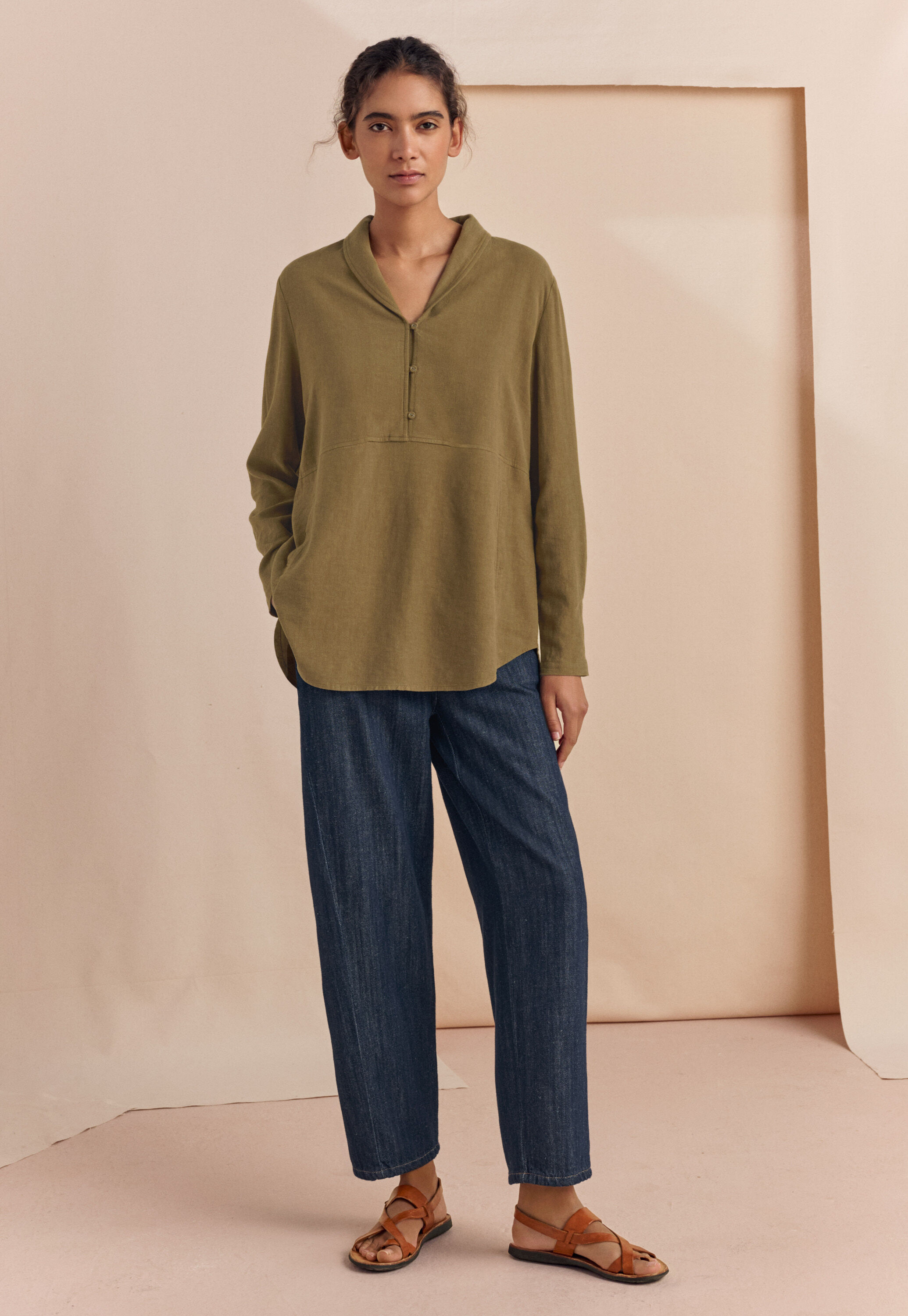 Bluse mit Schalkragen