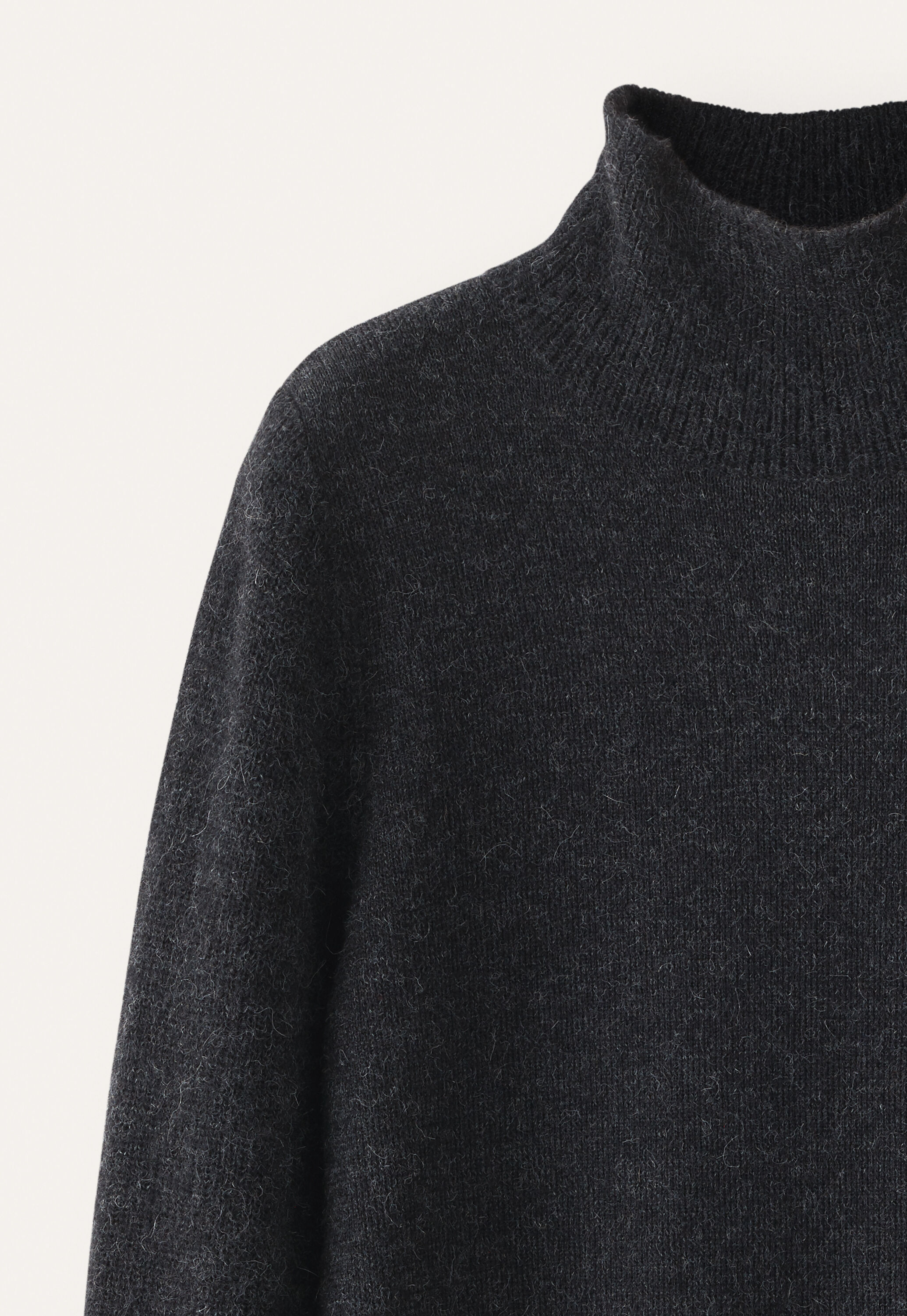 Pullover mit Trichterkragen