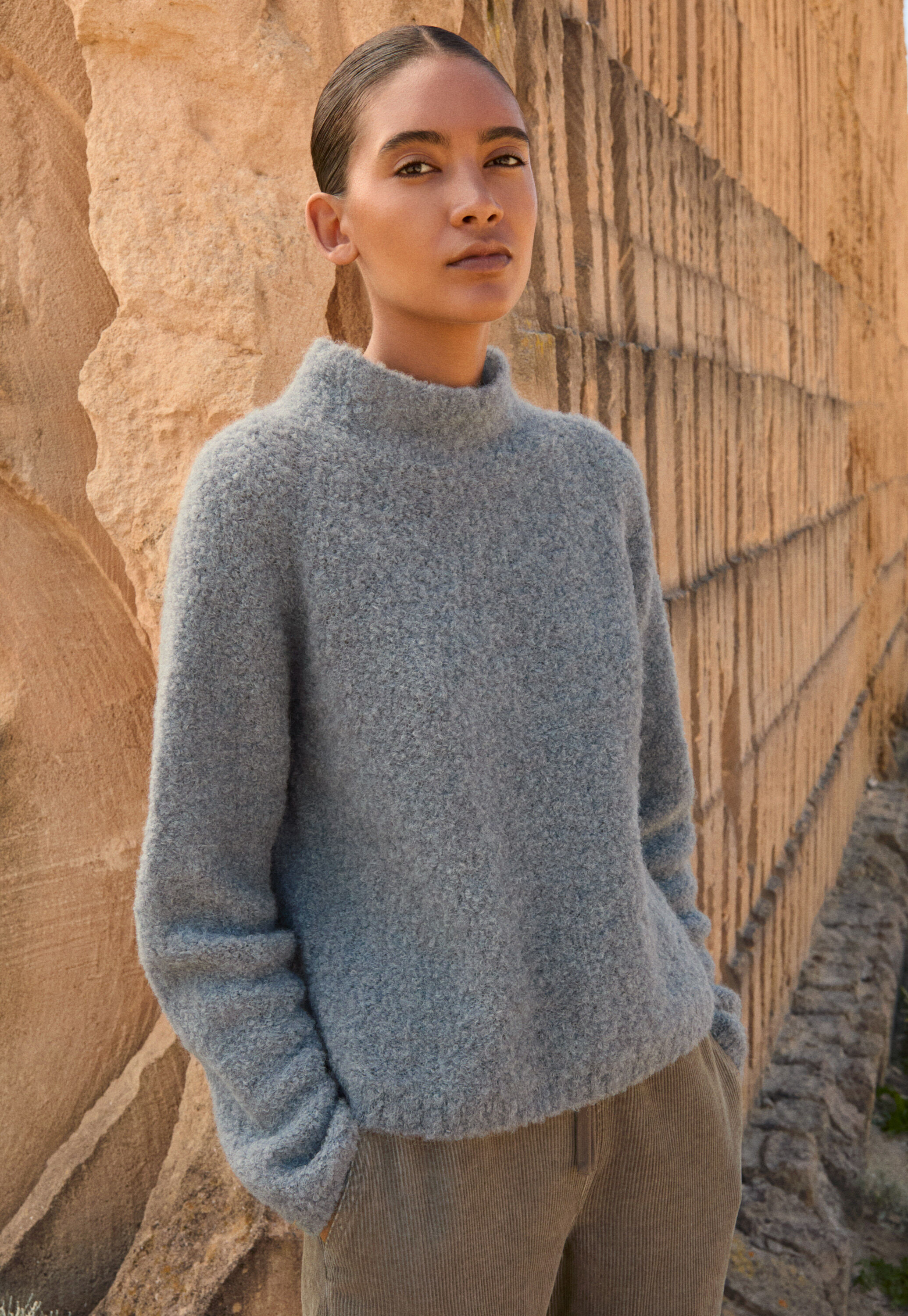Pullover mit Trichterkragen