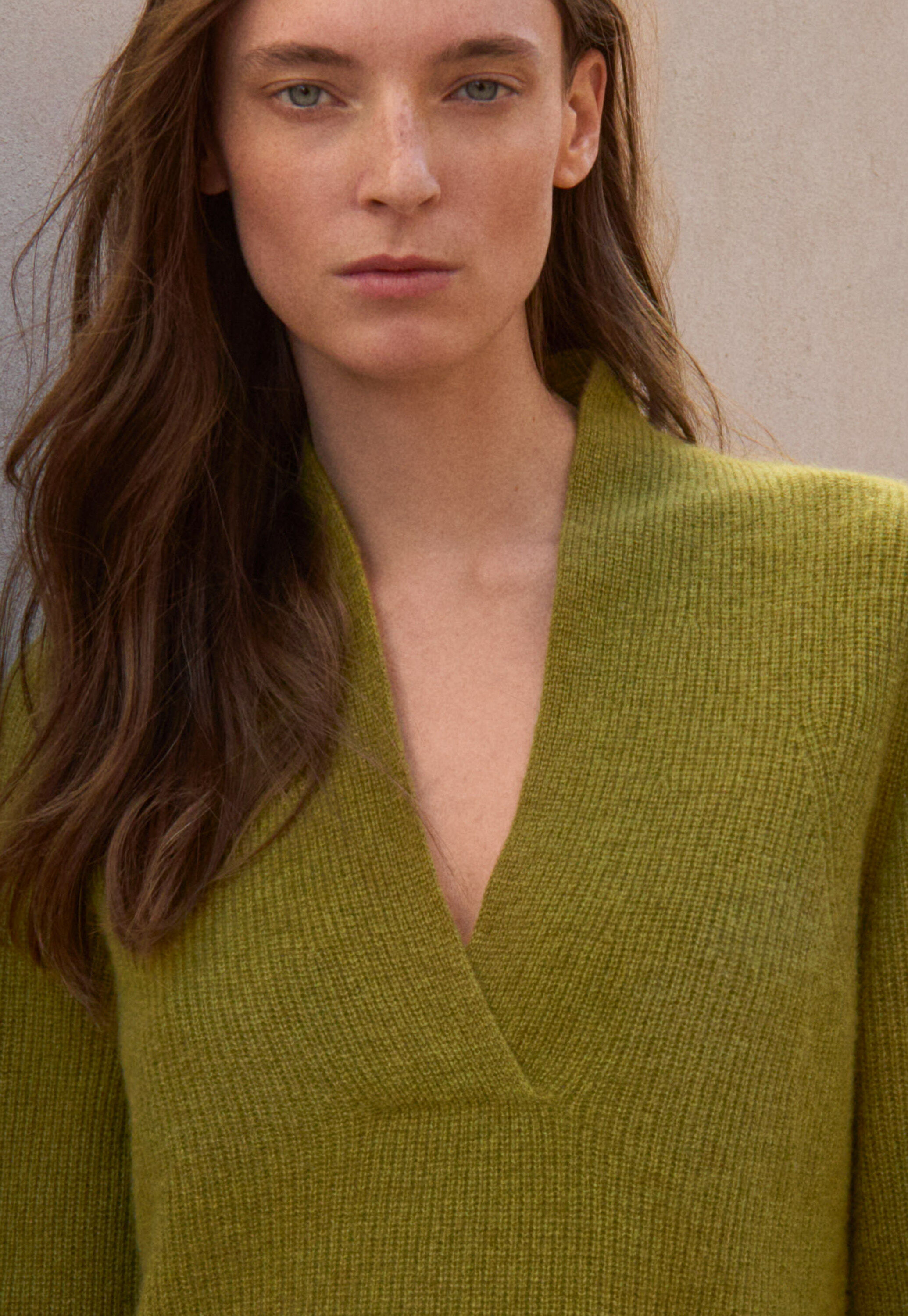 Pullover mit V-Ausschnitt