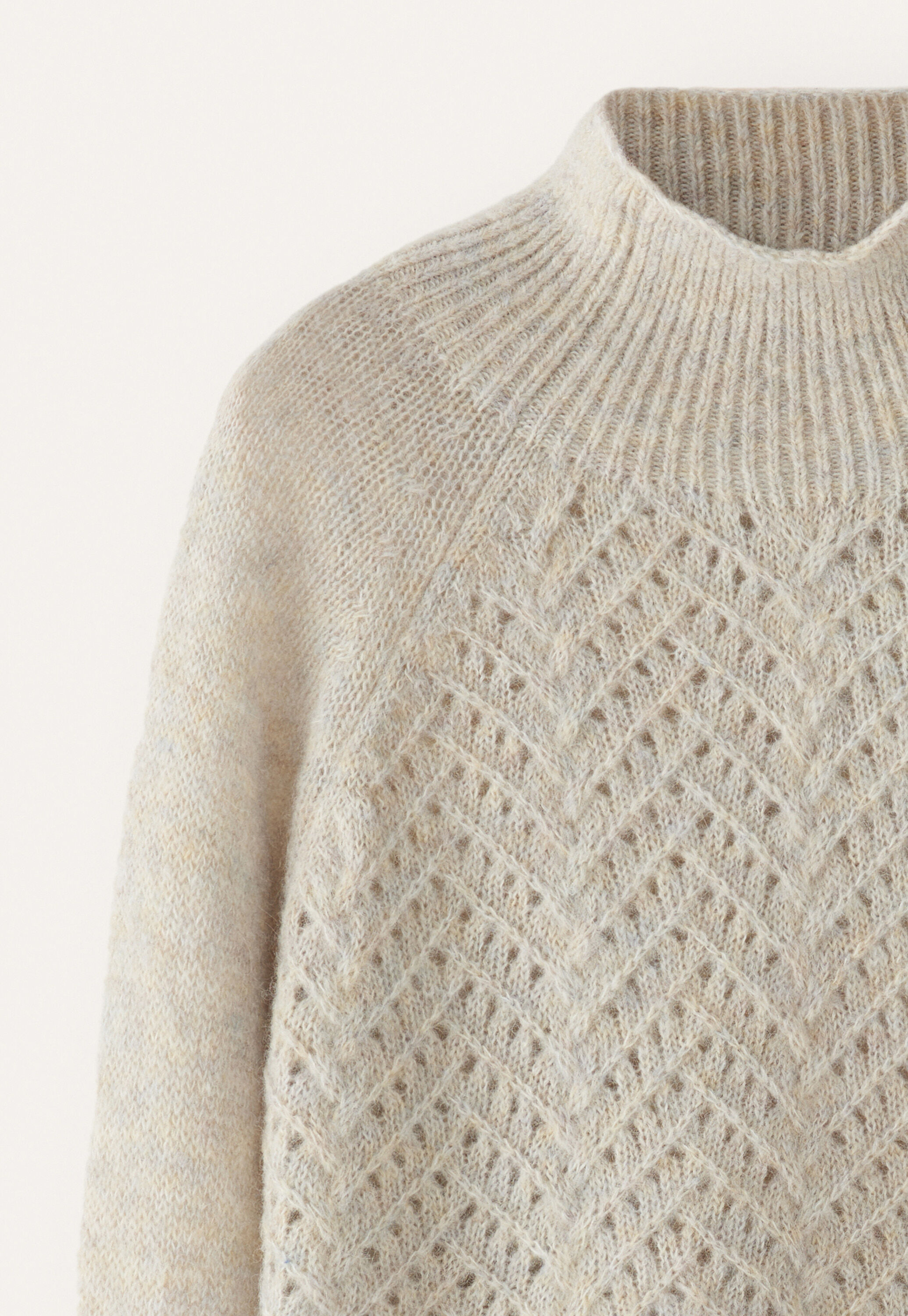 Pullover mit Zopfmuster