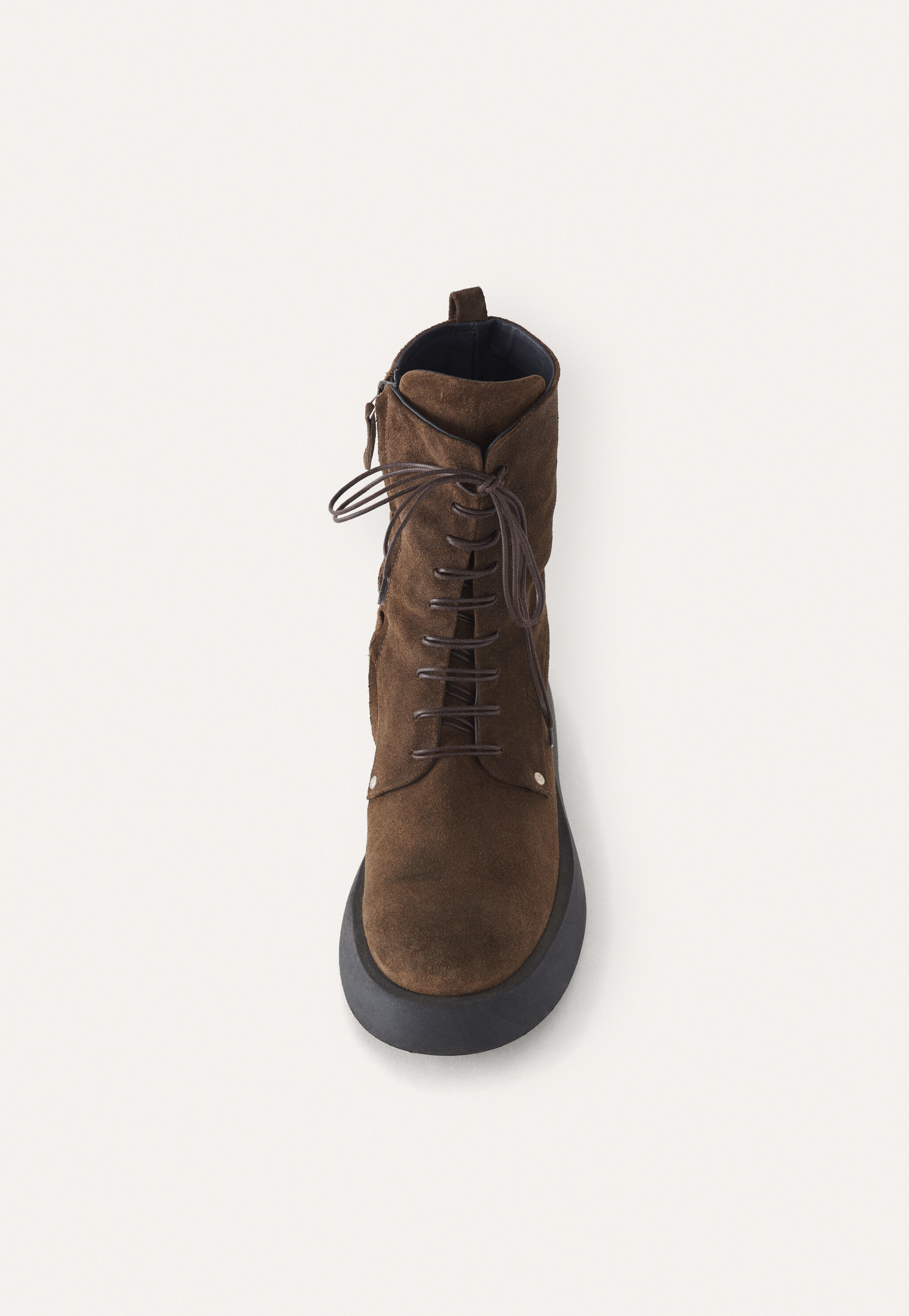 Schn&uuml;rstiefel