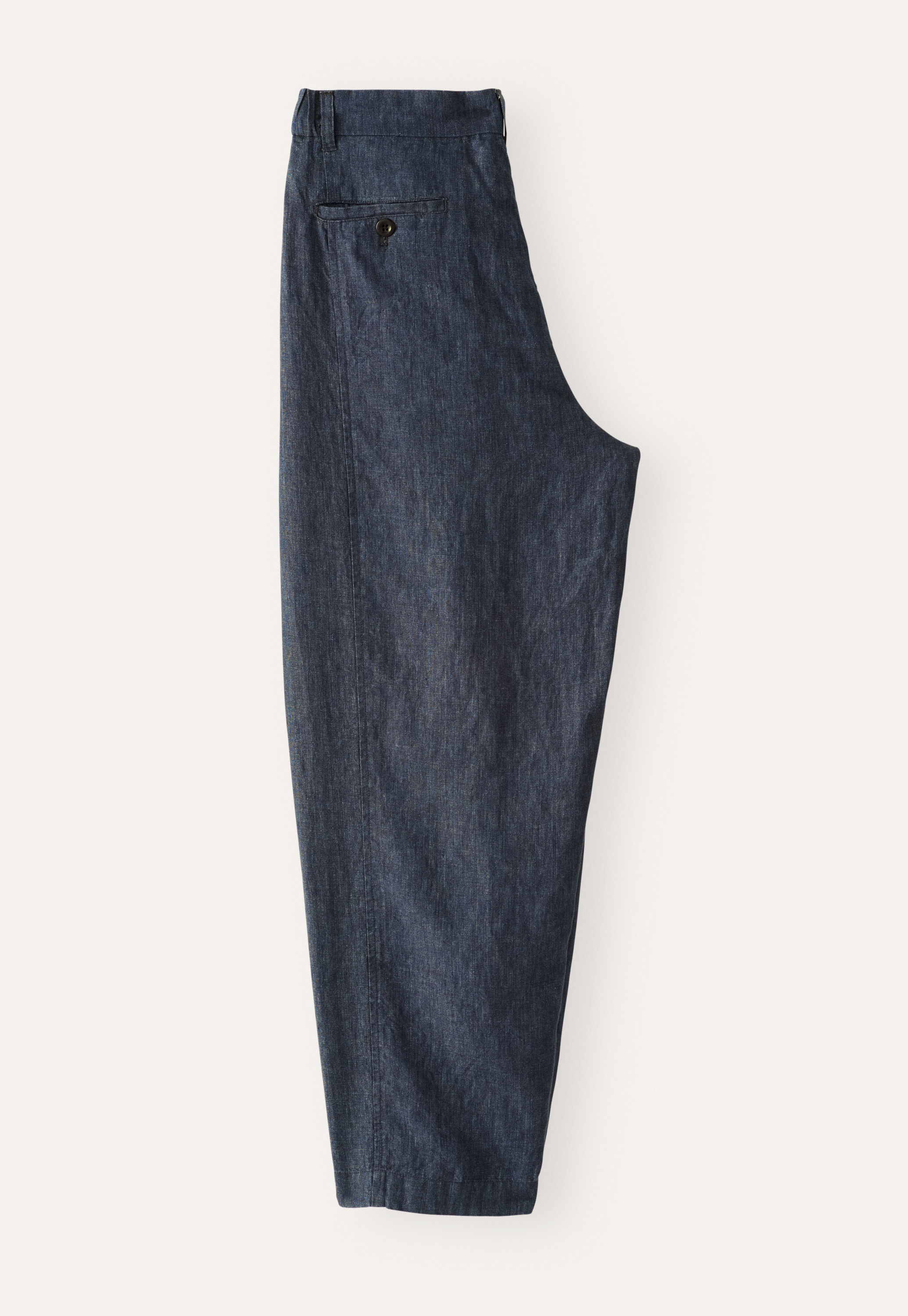 K&uuml;rzere, schmal zulaufende Hose