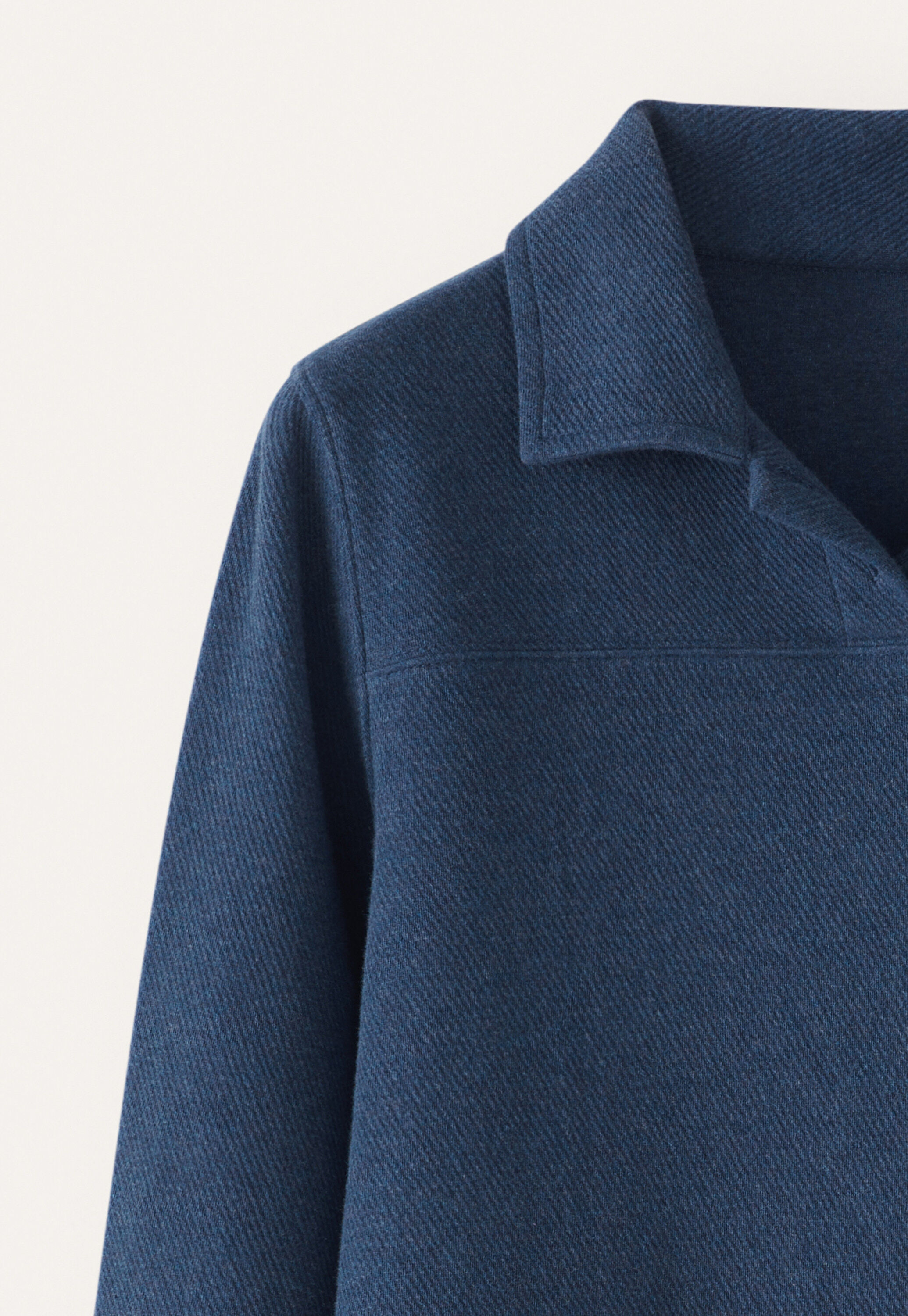 Kleid mit Knopfverschluss
