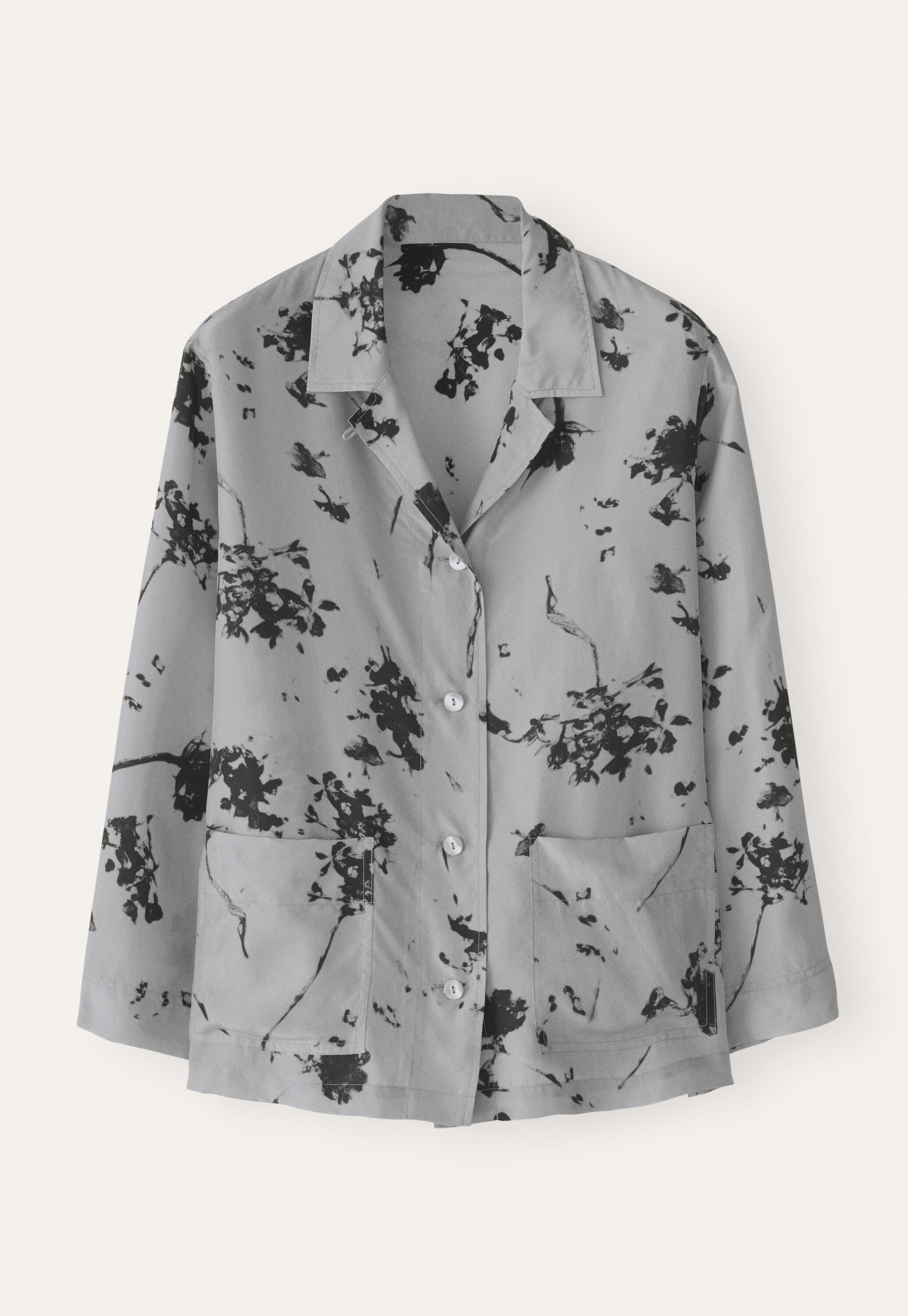 Bedruckter Seidenpyjama