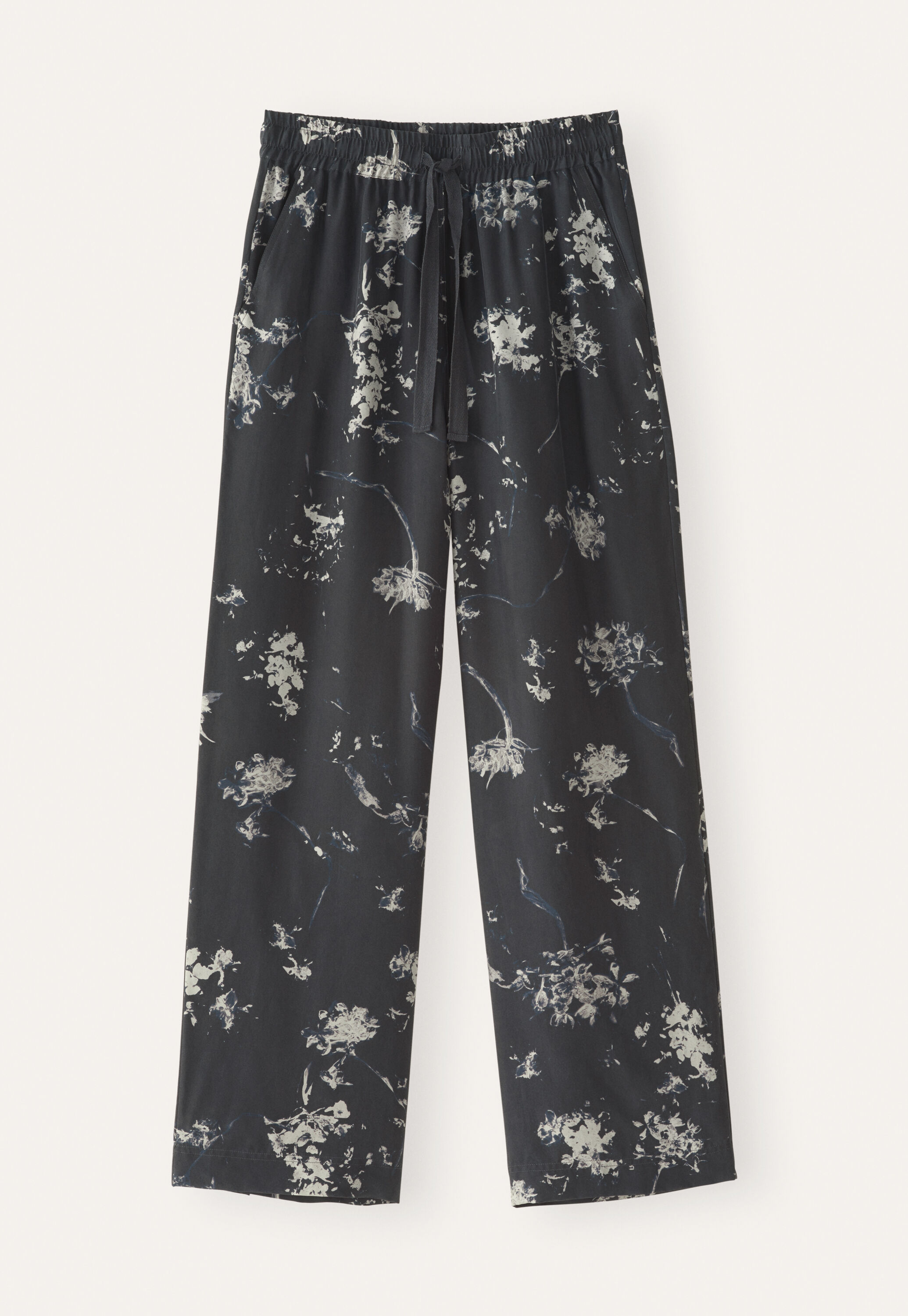 Bedruckter Seidenpyjama