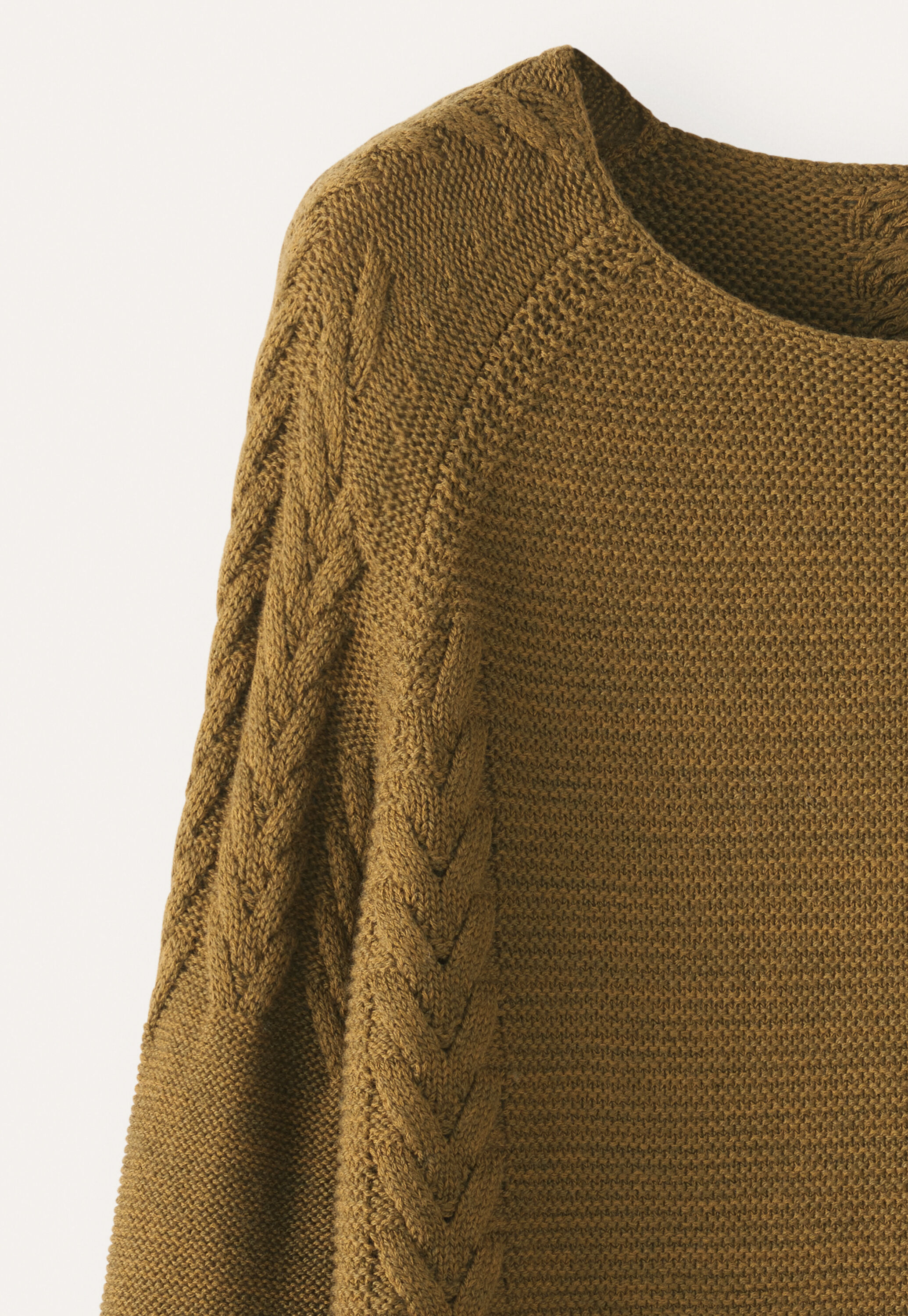 Pullover mit Zopfmuster