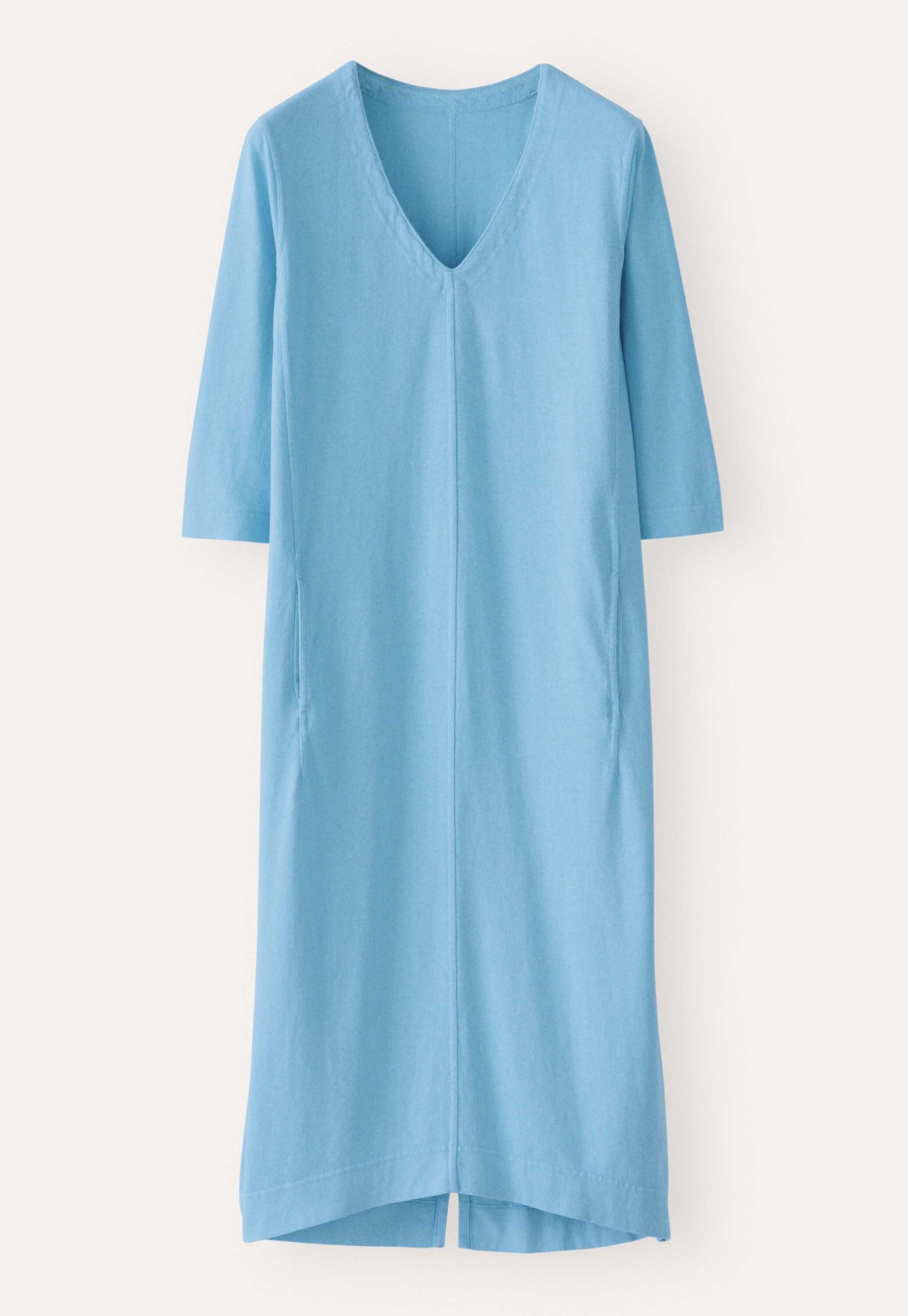 Kleid mit V-Ausschnitt
