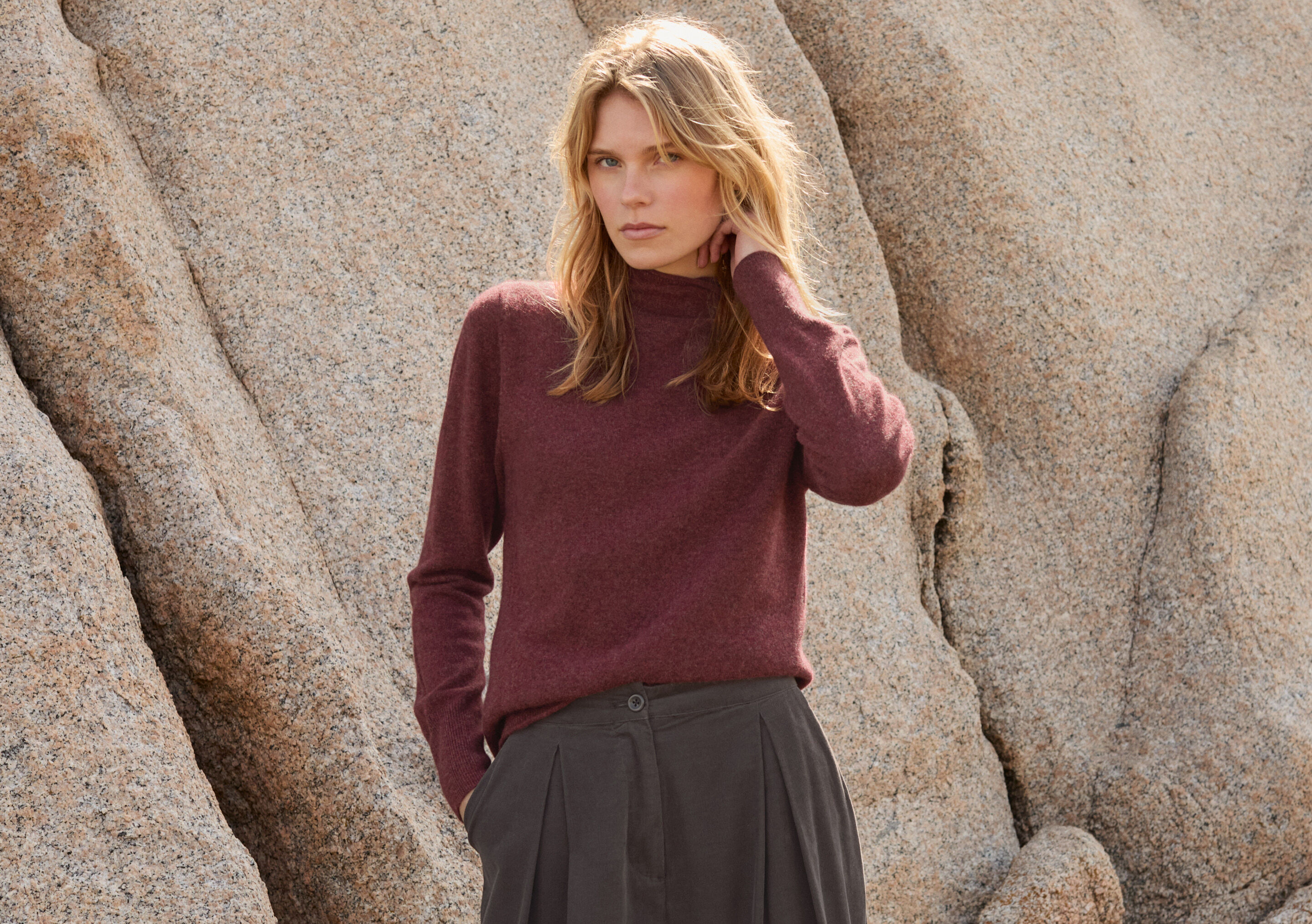 Pullover mit Trichterkragen