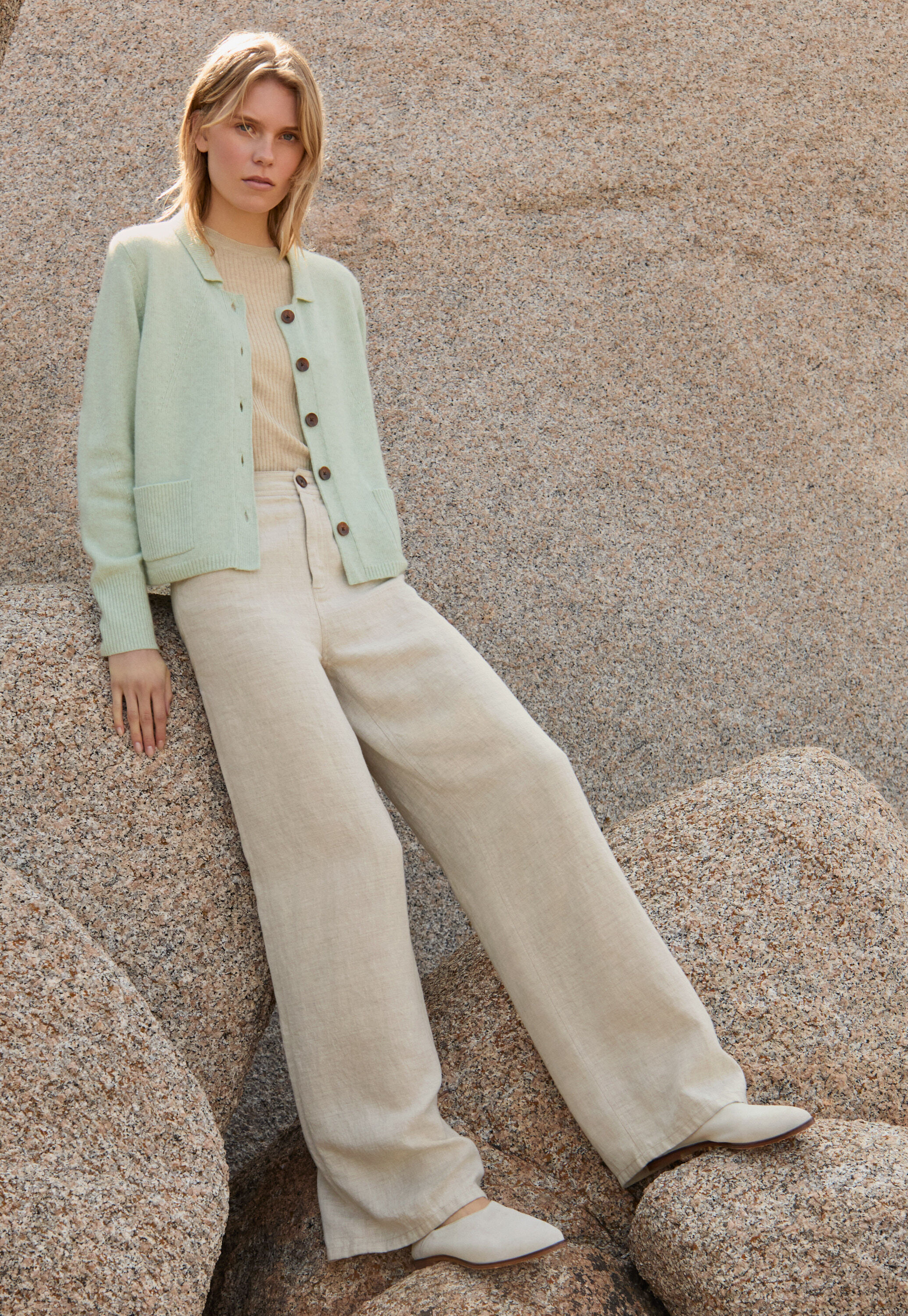 Pullover mit Trichterkragen