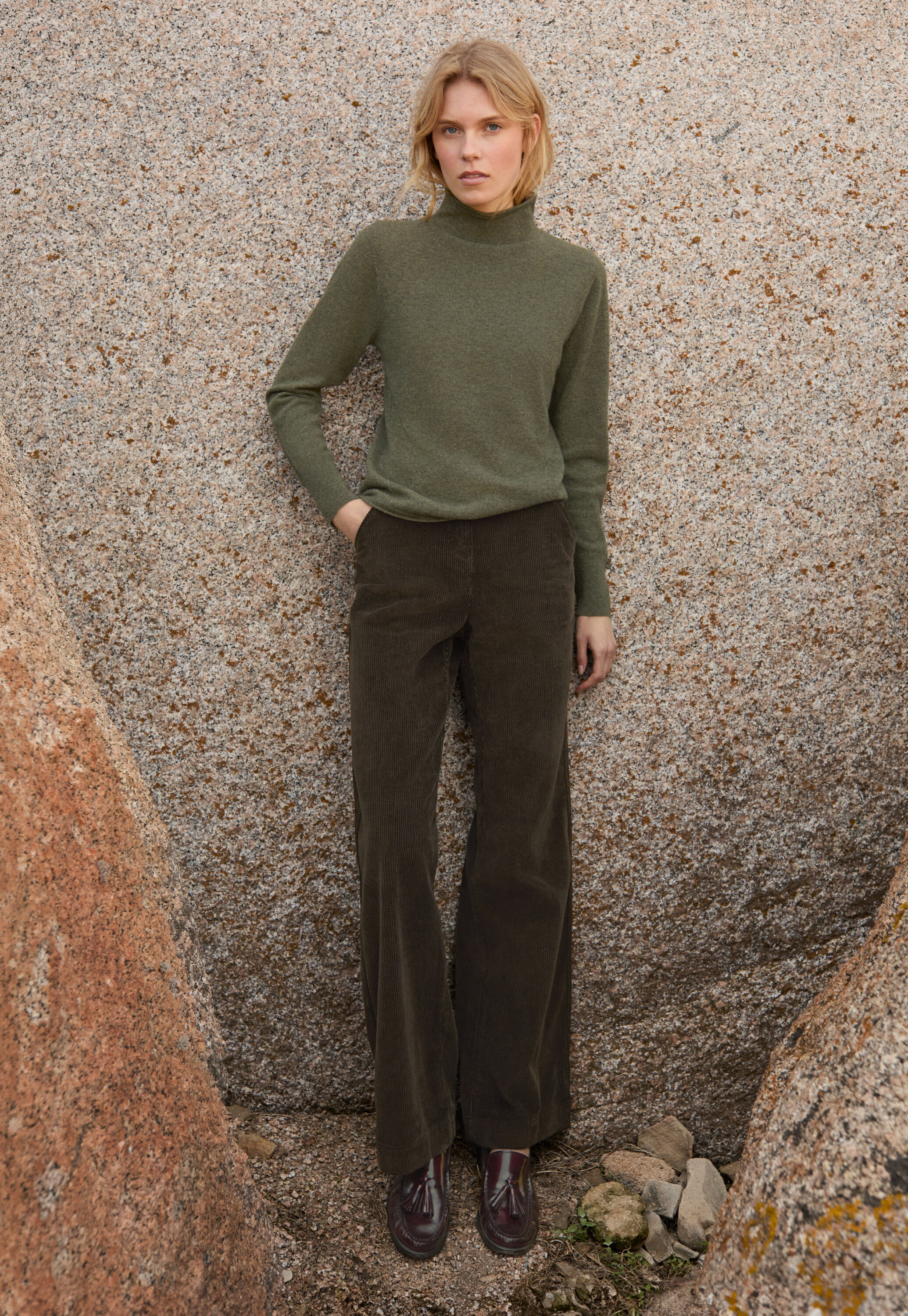 Pullover mit Trichterkragen