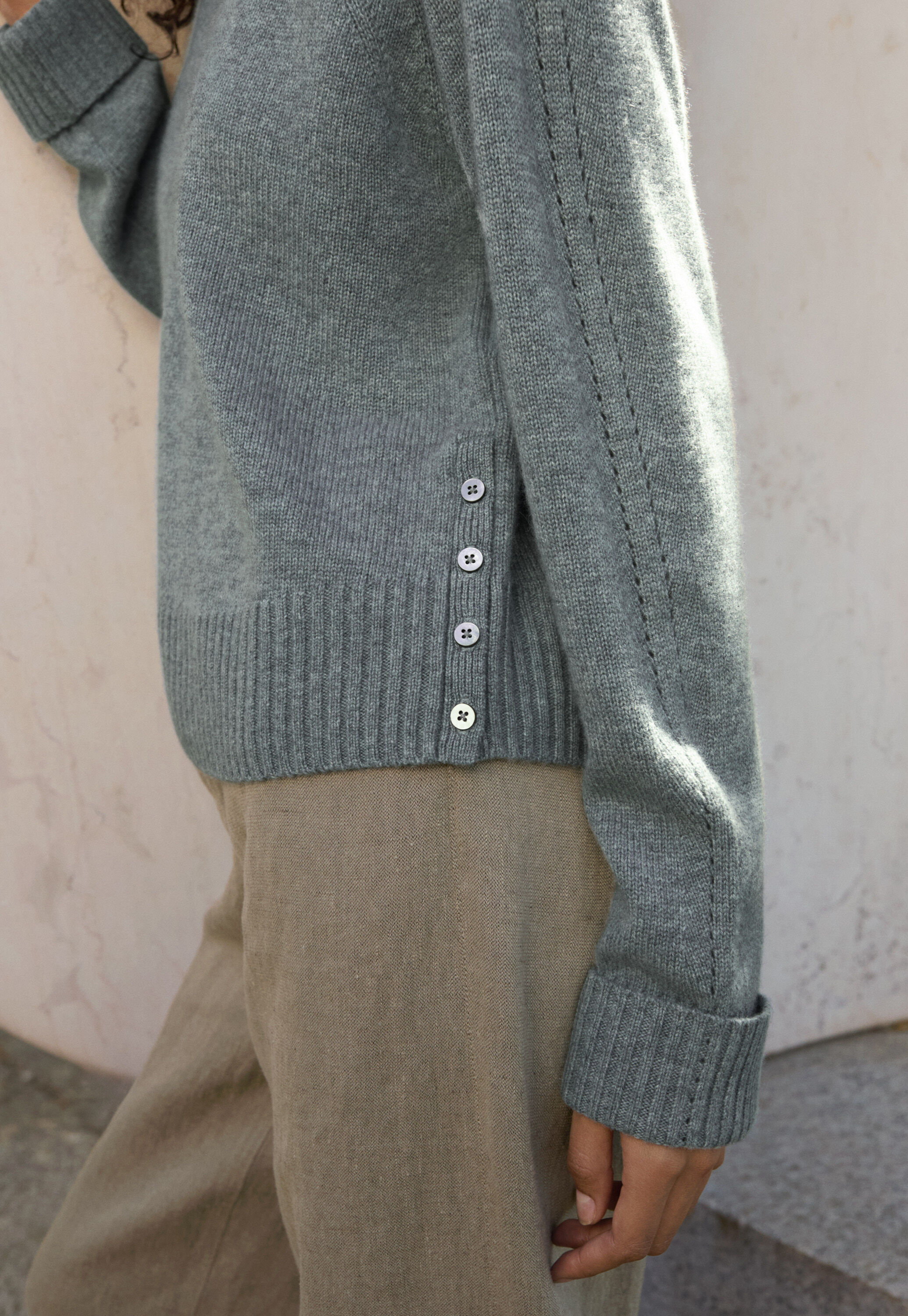 Pullover mit Trichterkragen