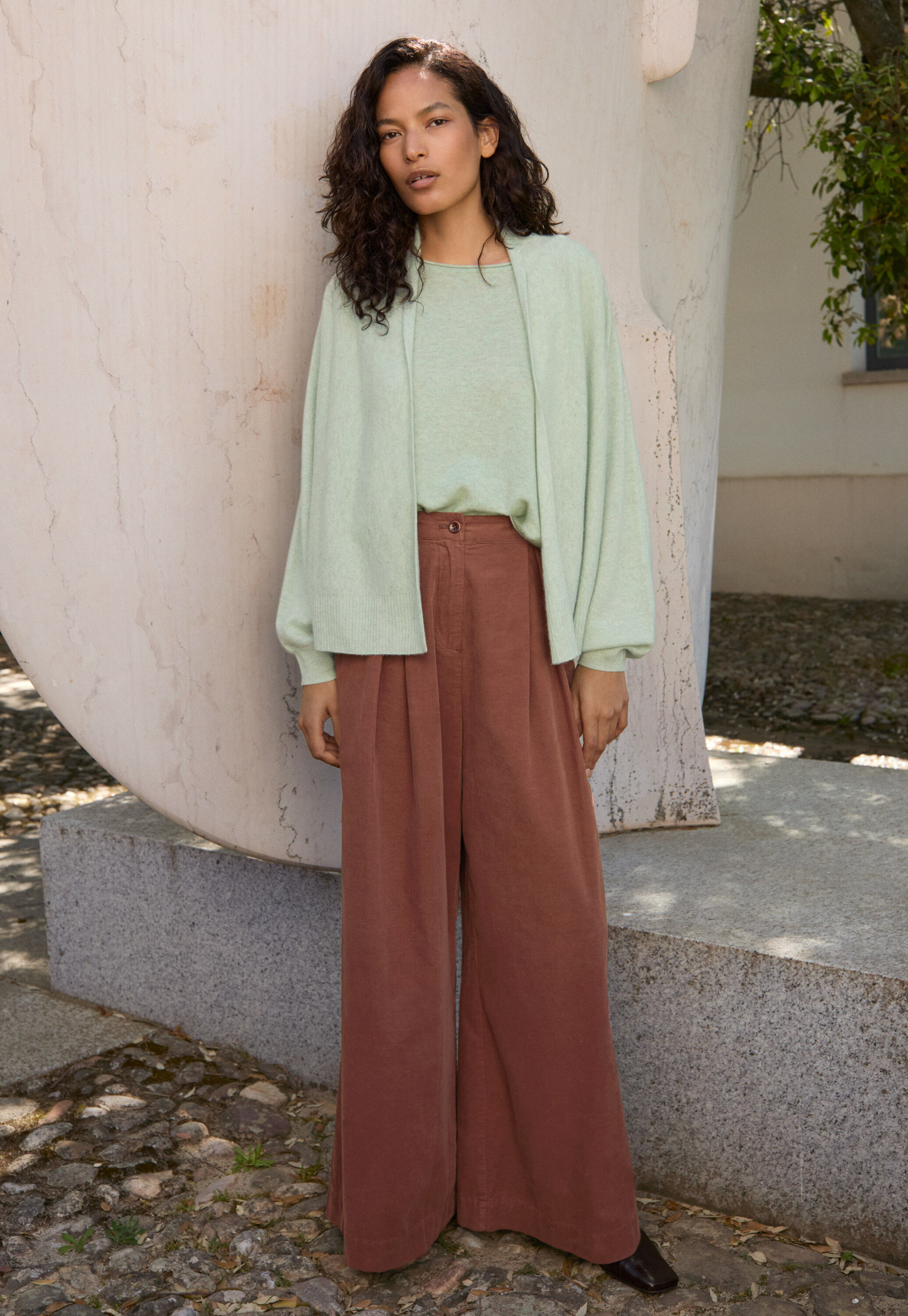 Pullover mit Trichterkragen