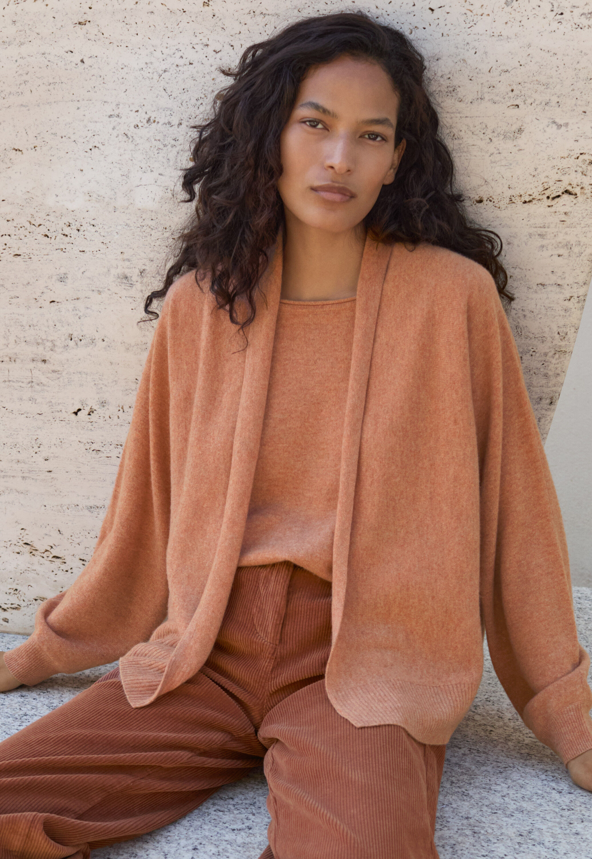Pullover mit Trichterkragen