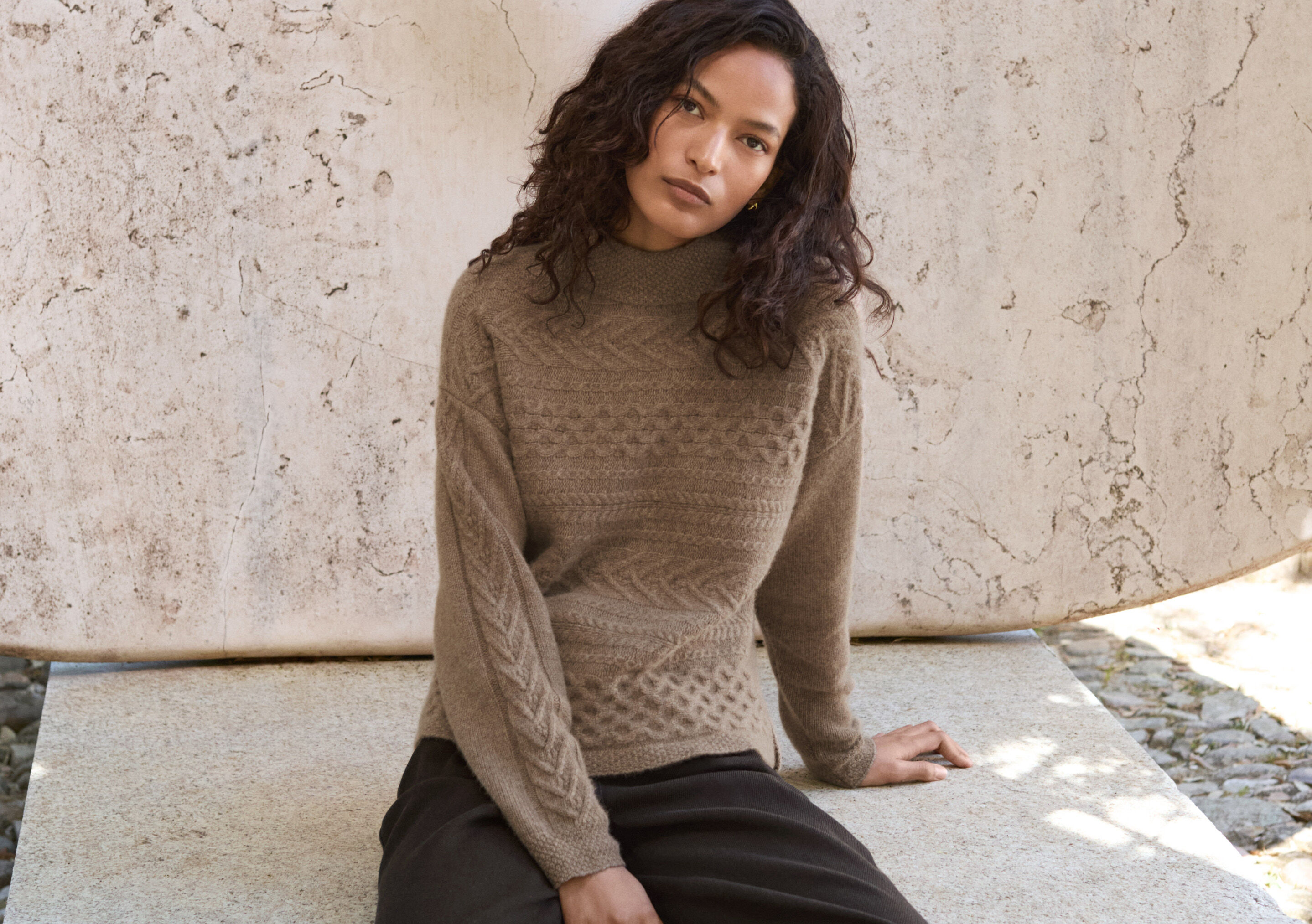 Pullover mit Zopfmuster