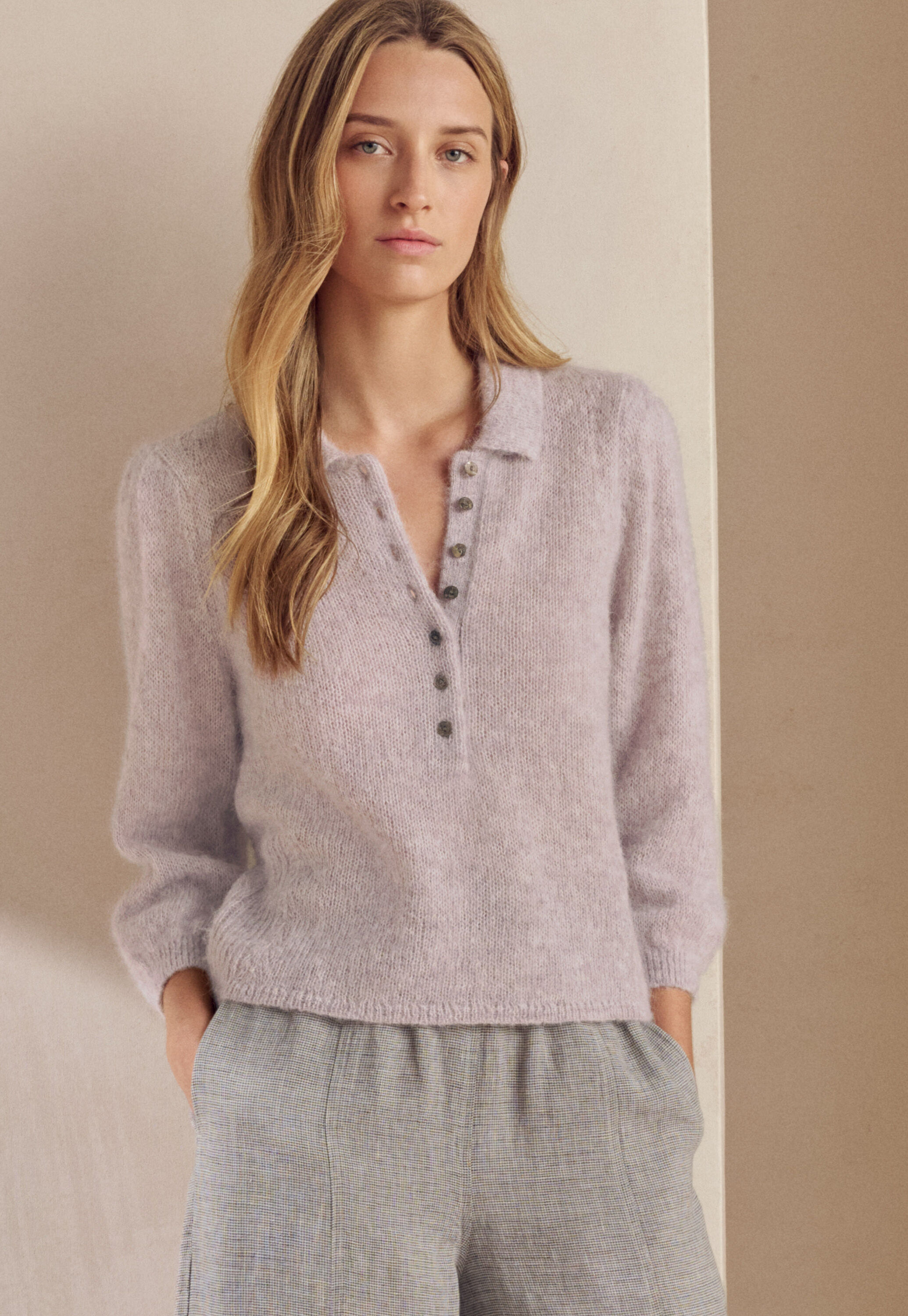 Pullover mit Kragen