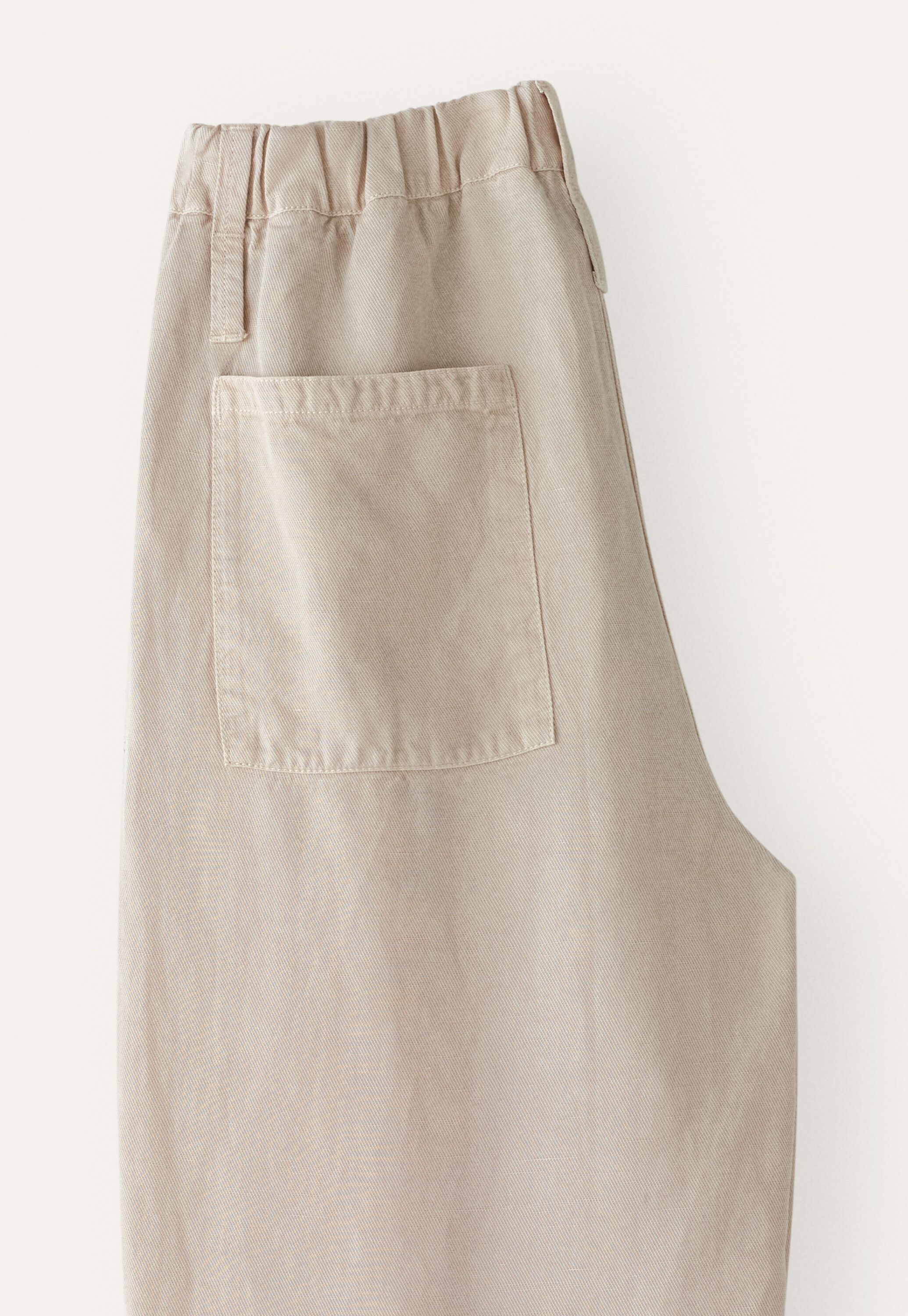 Hose mit schmal zulaufendem Bein