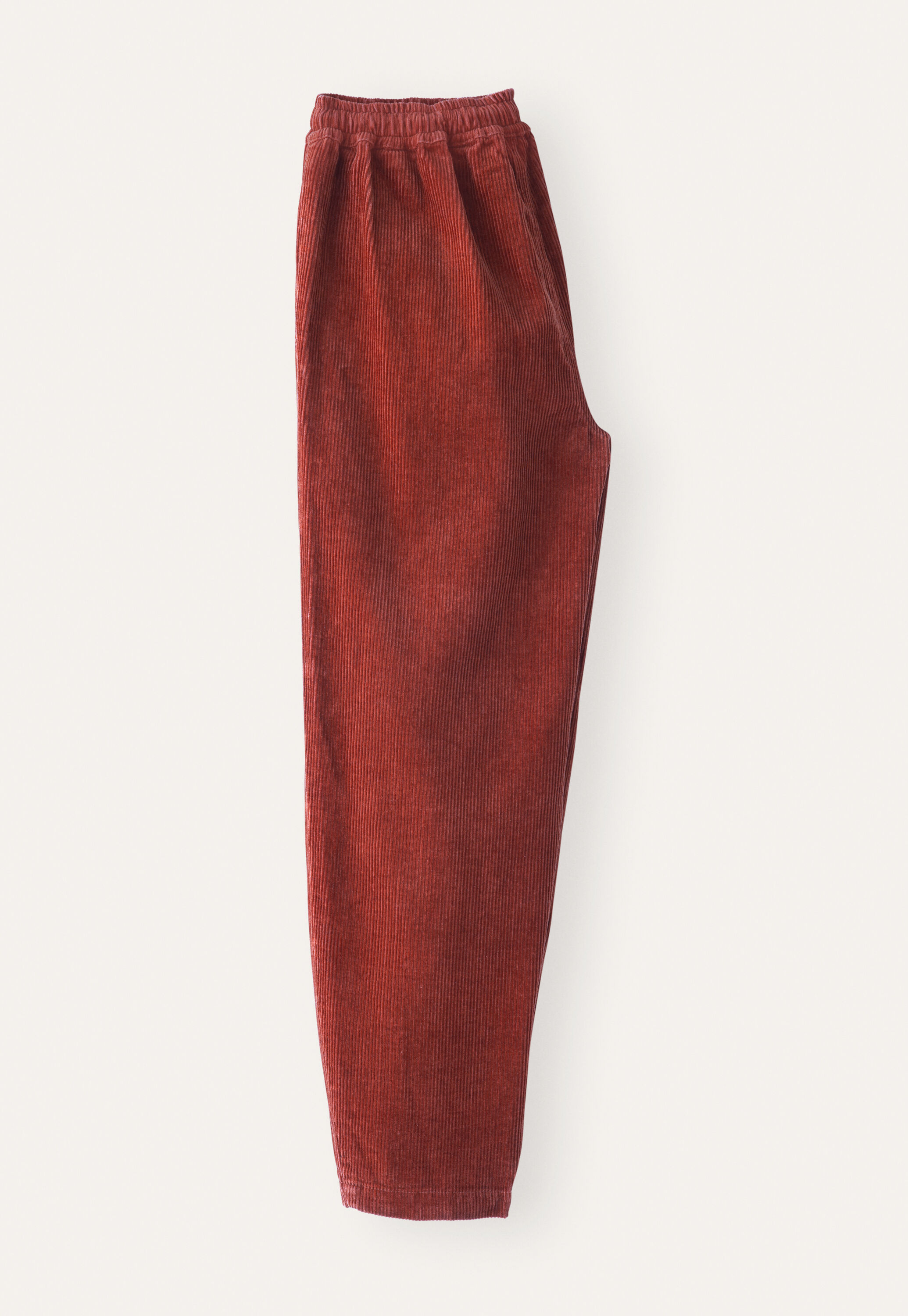 Schmal zulaufende Hose