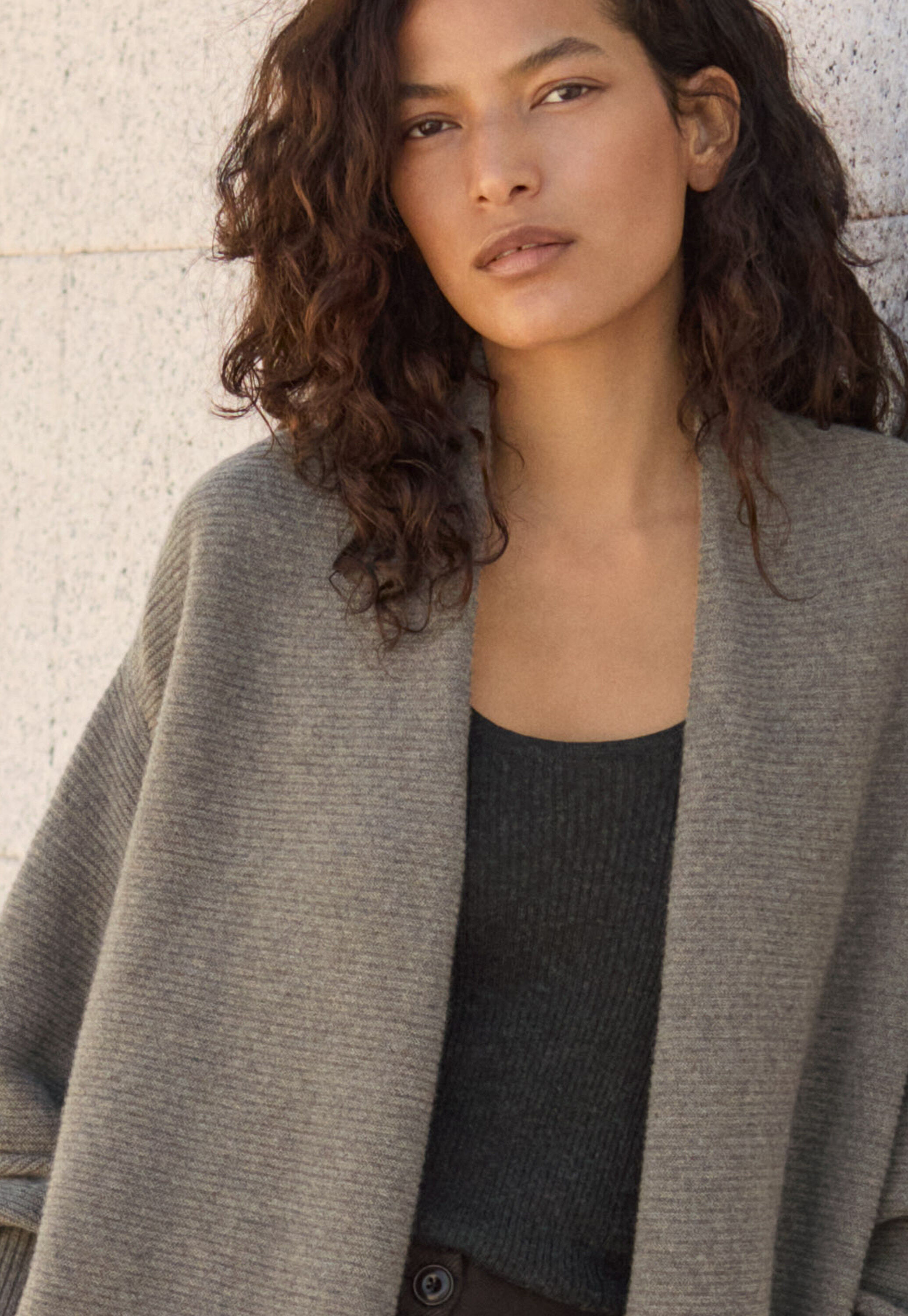 Langer Cardigan