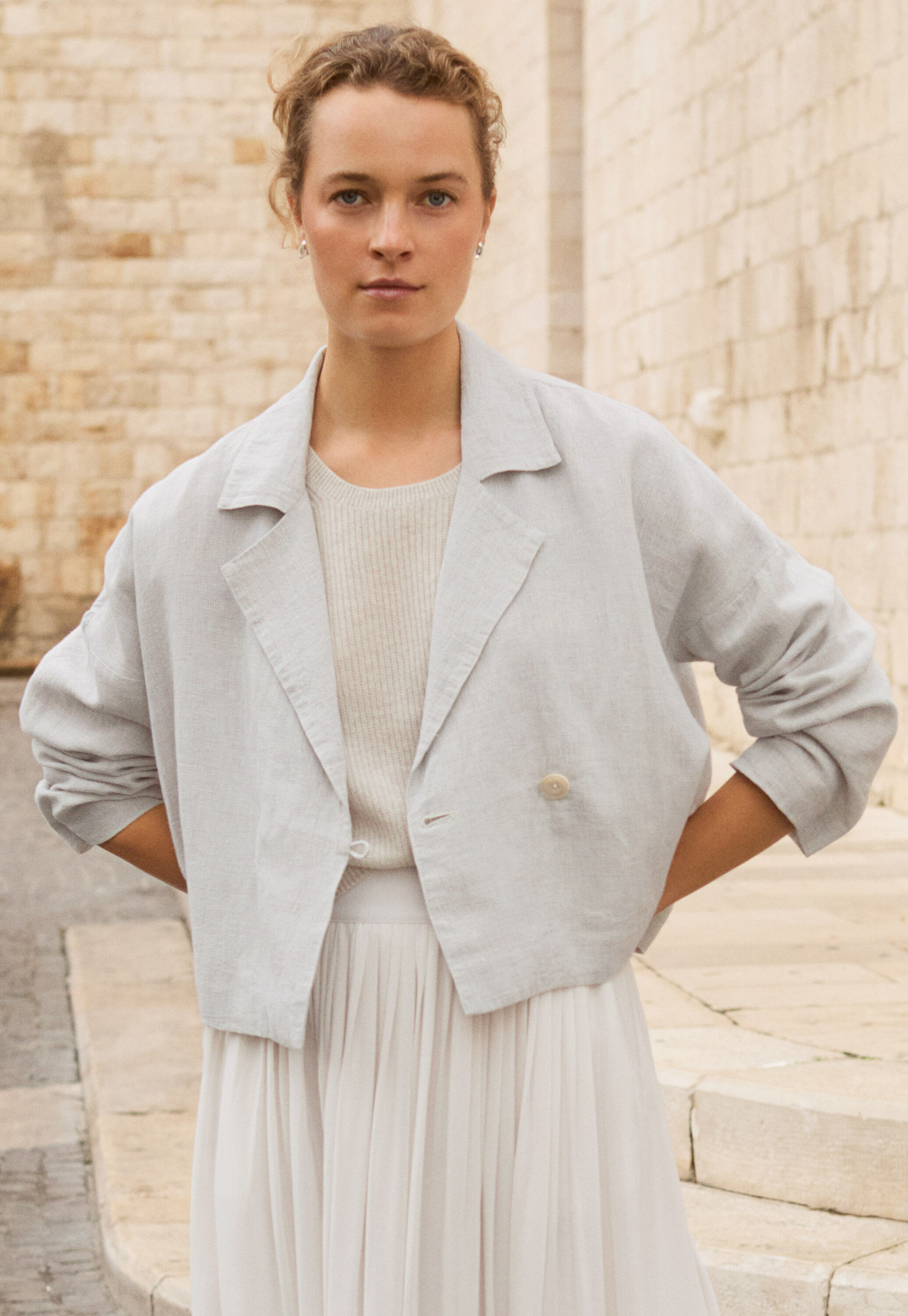 Jacke mit breitem Kragen