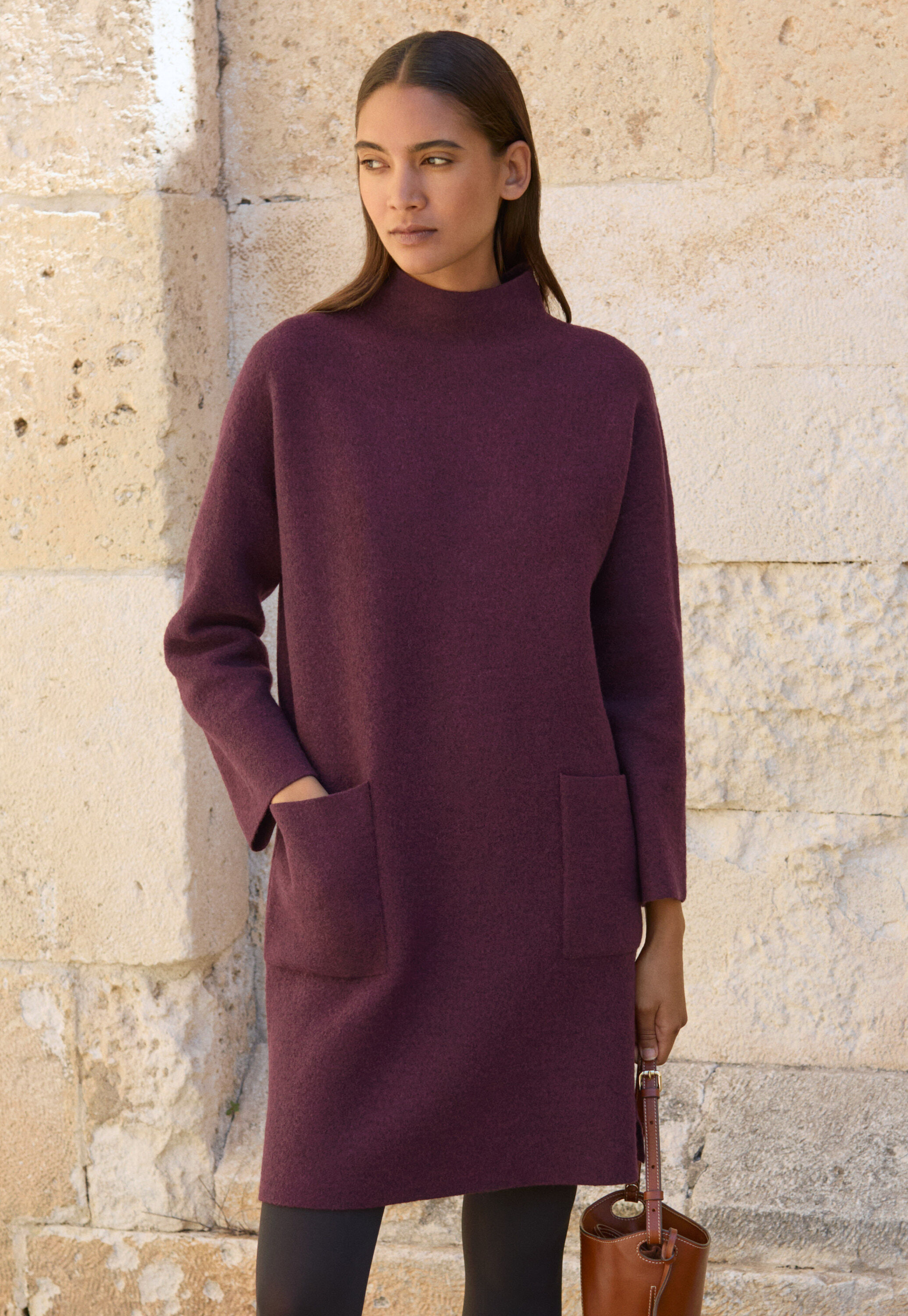 Kleid mit aufgesetzten Taschen