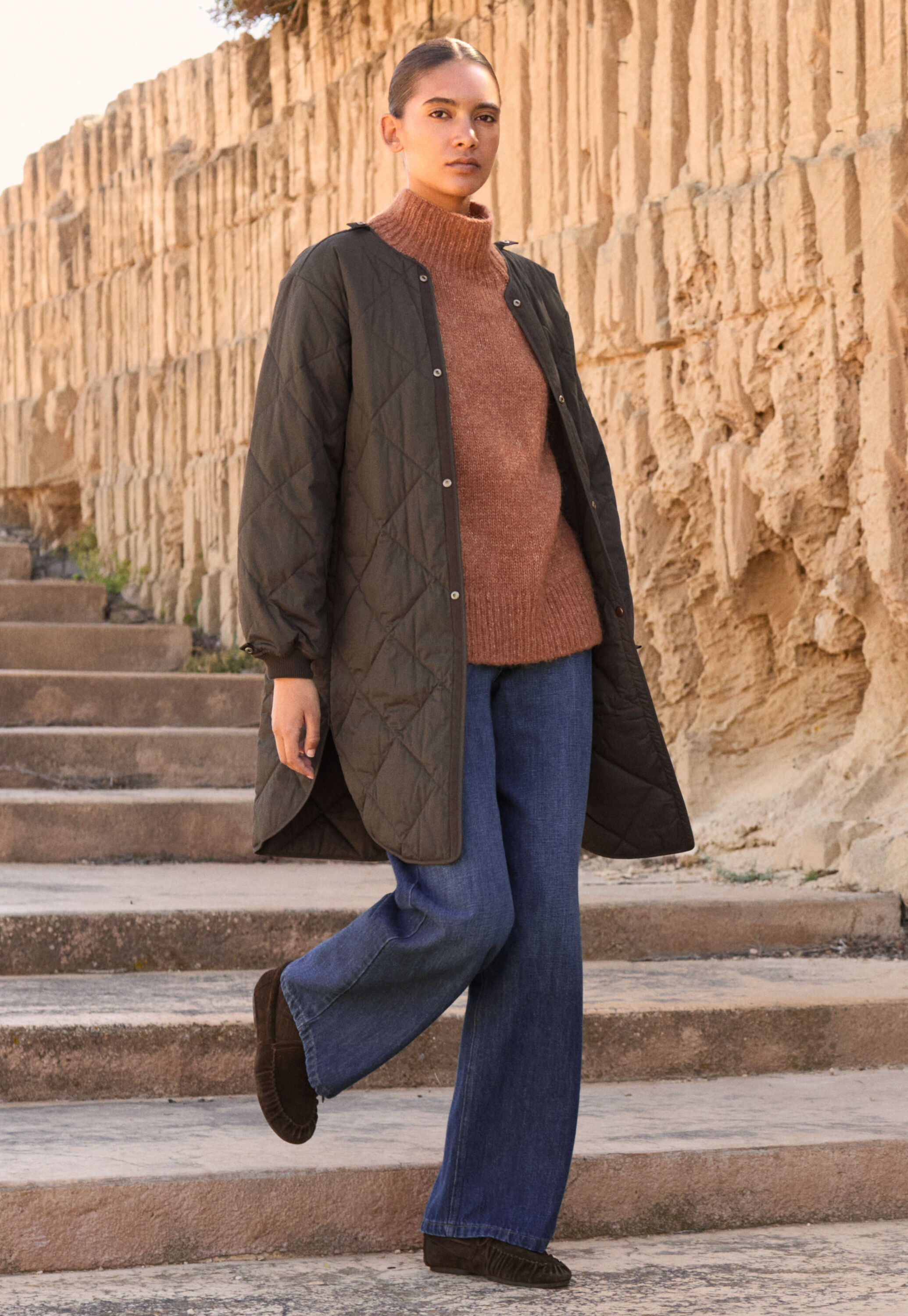 Jeans mit geradem Bein, Mitteldunkle Waschung, large
